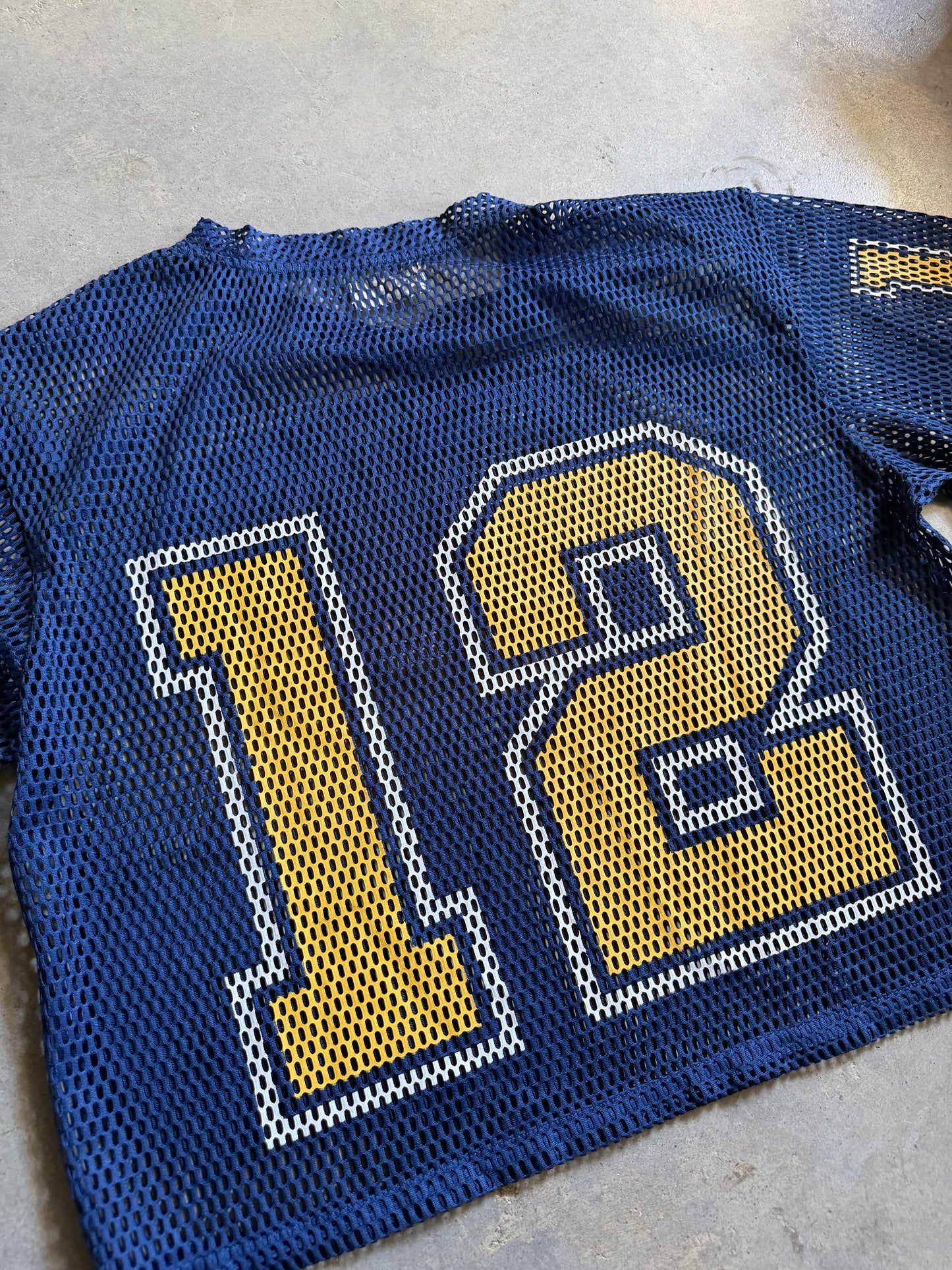 Circle Author Michigan Football Jersey Sz L