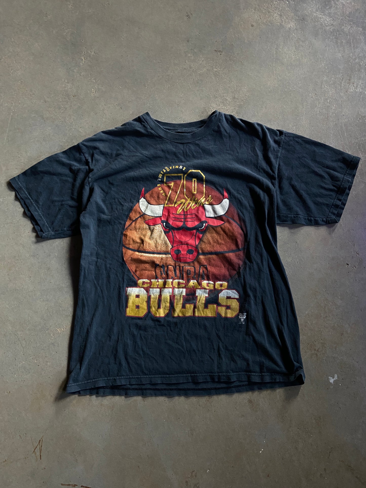 VTG Chicago Bulls 70 Wins Tee Sz L