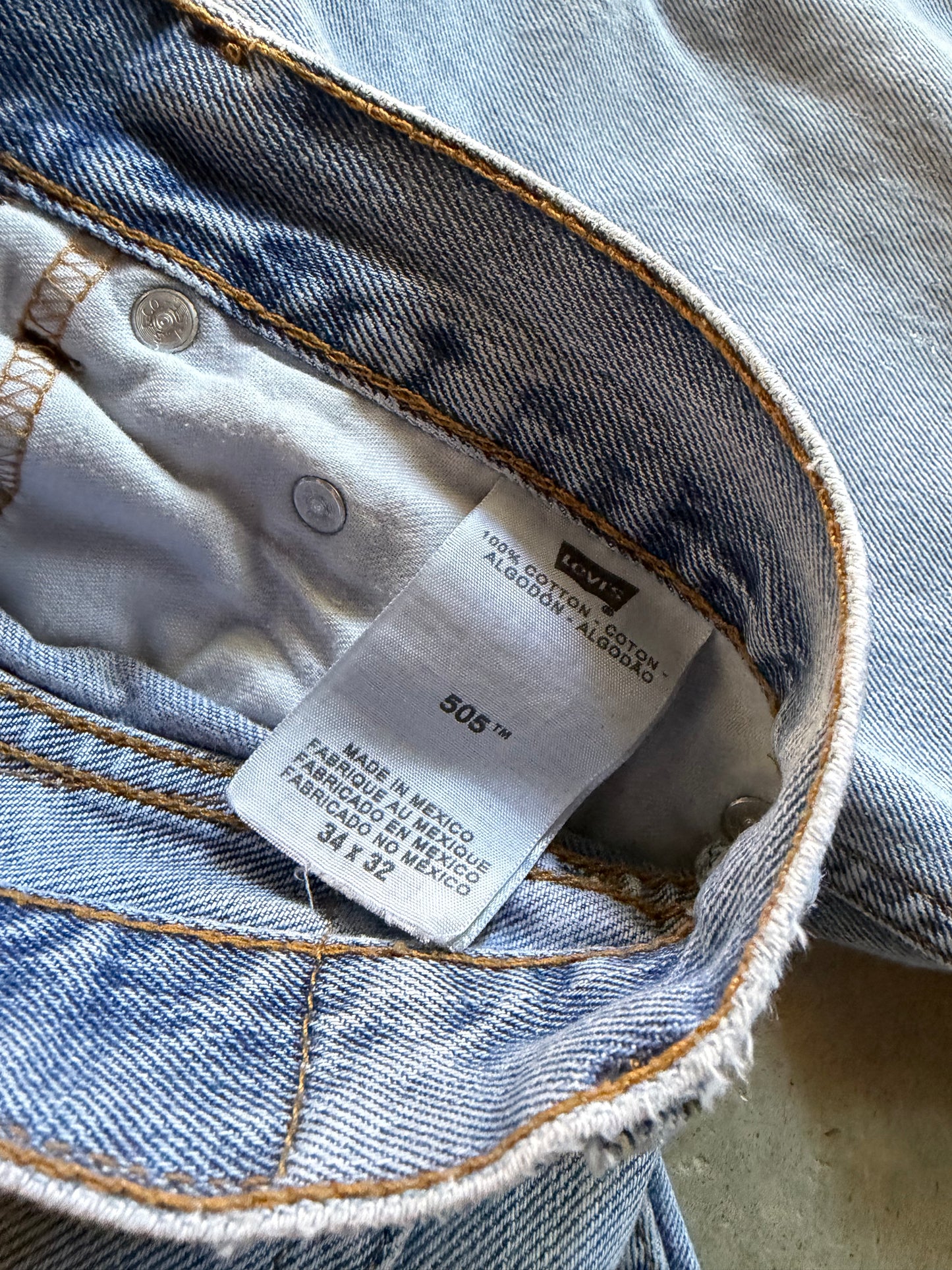 VTG Levis 505 Light Wash Denim Jeans Sz 34x32