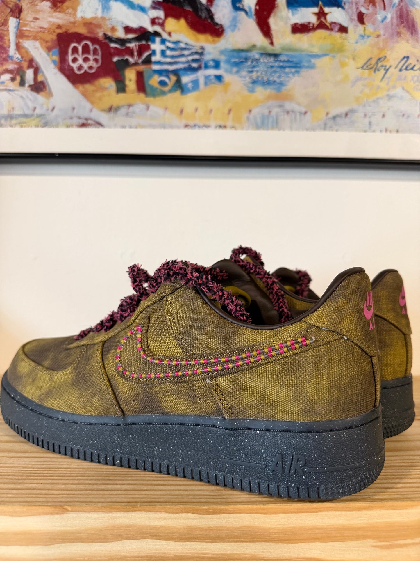 Preowned Nike Air Force 1 Low '07 QS Boucle Desert Moss Fierce Pink Sz 10.5M/12W