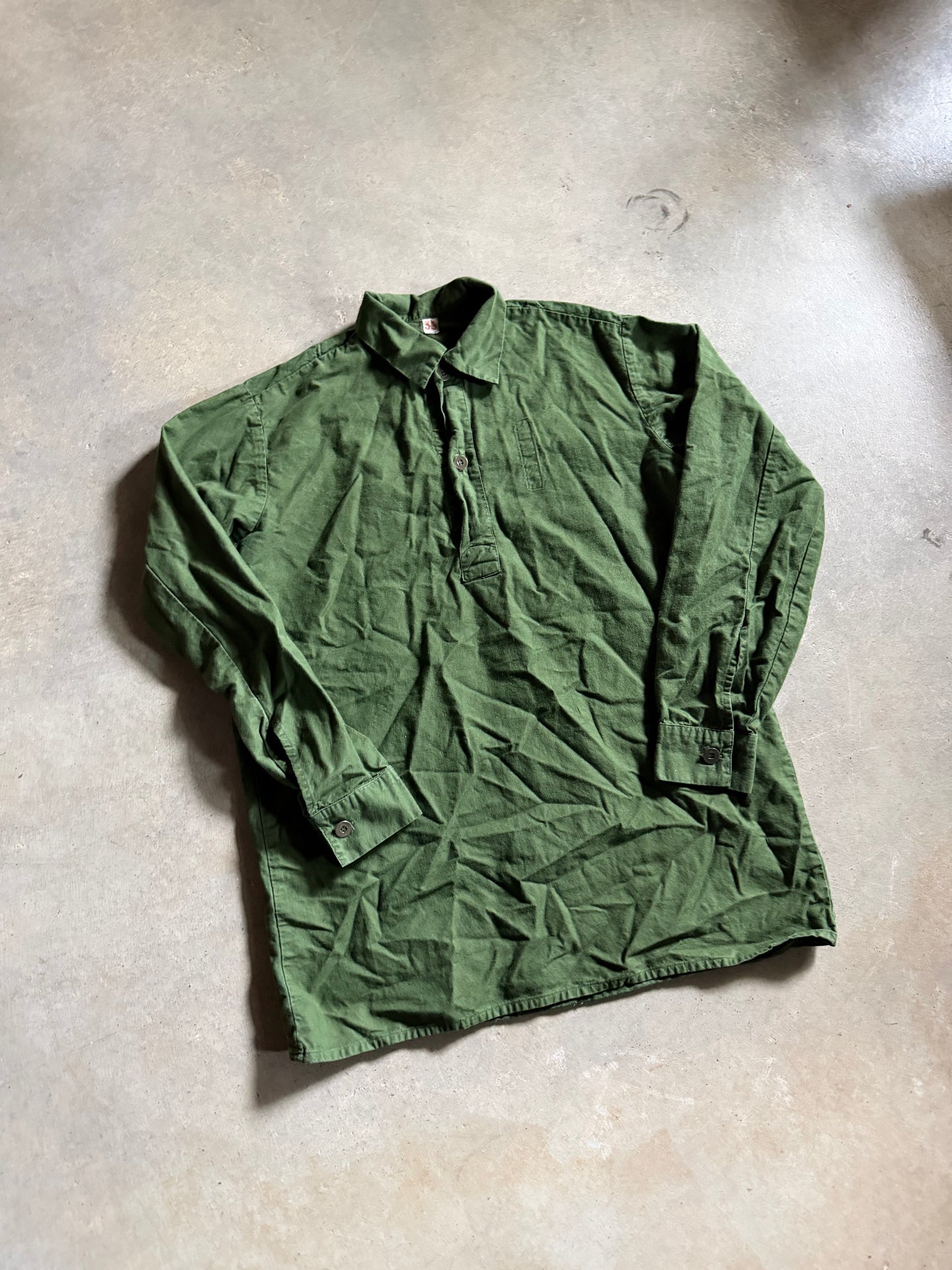 VTG Army Collar 2 Button Up Shirt Sz M/L