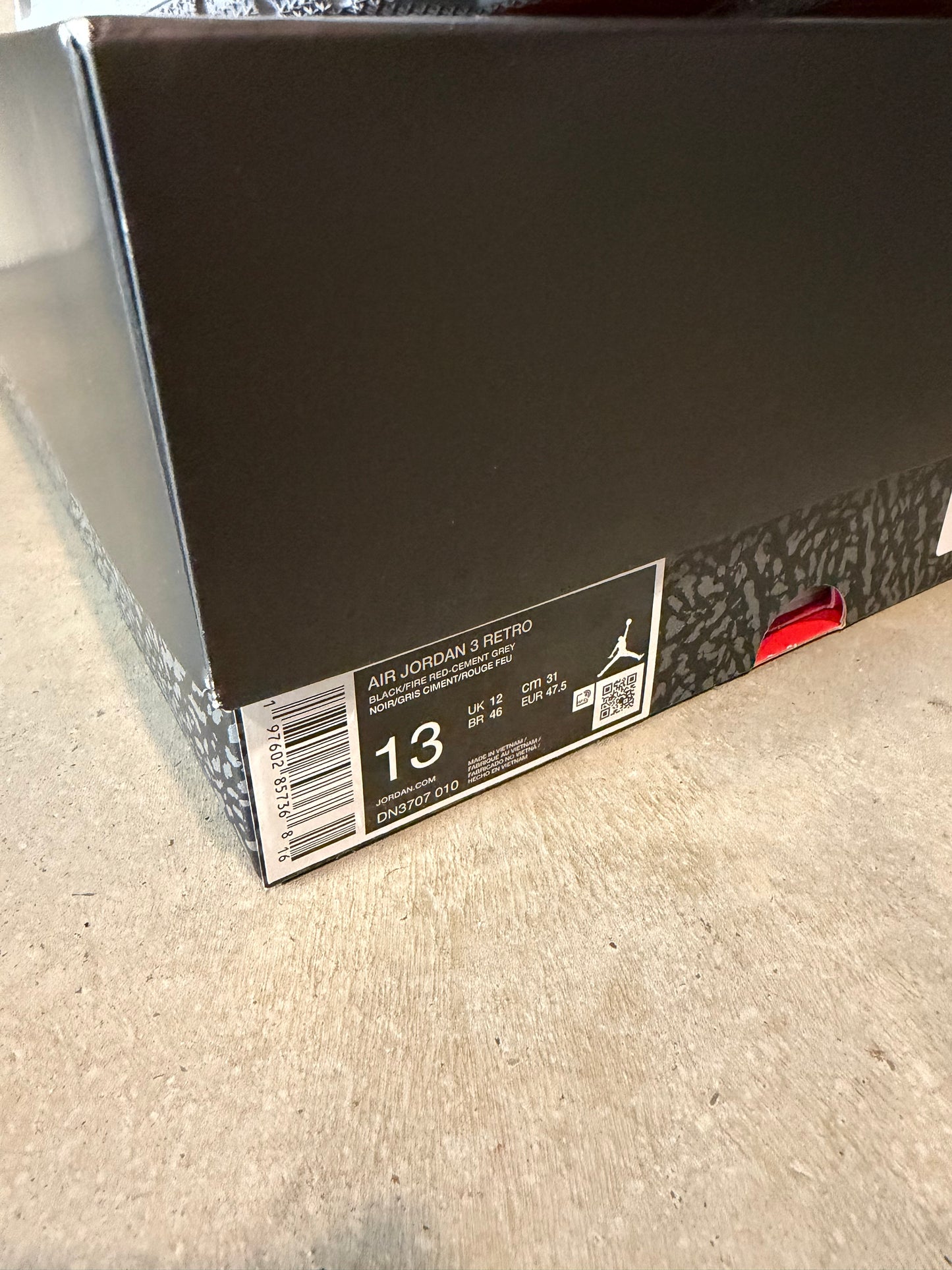 Preowned Jordan 3 Retro OG Black Cement (2024) Sz 13M/14.5W