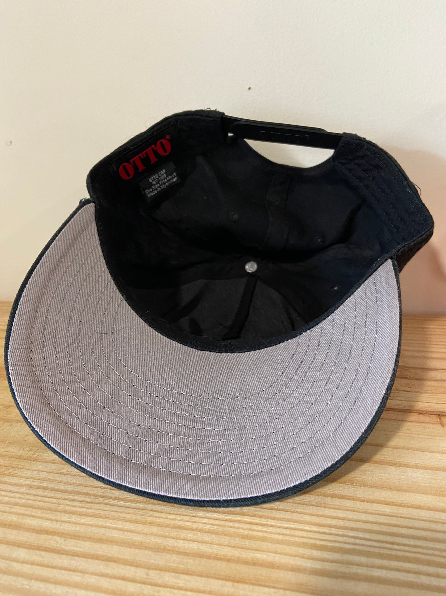 Smashing Pumpkins The World is a Vampire Snapback Hat
