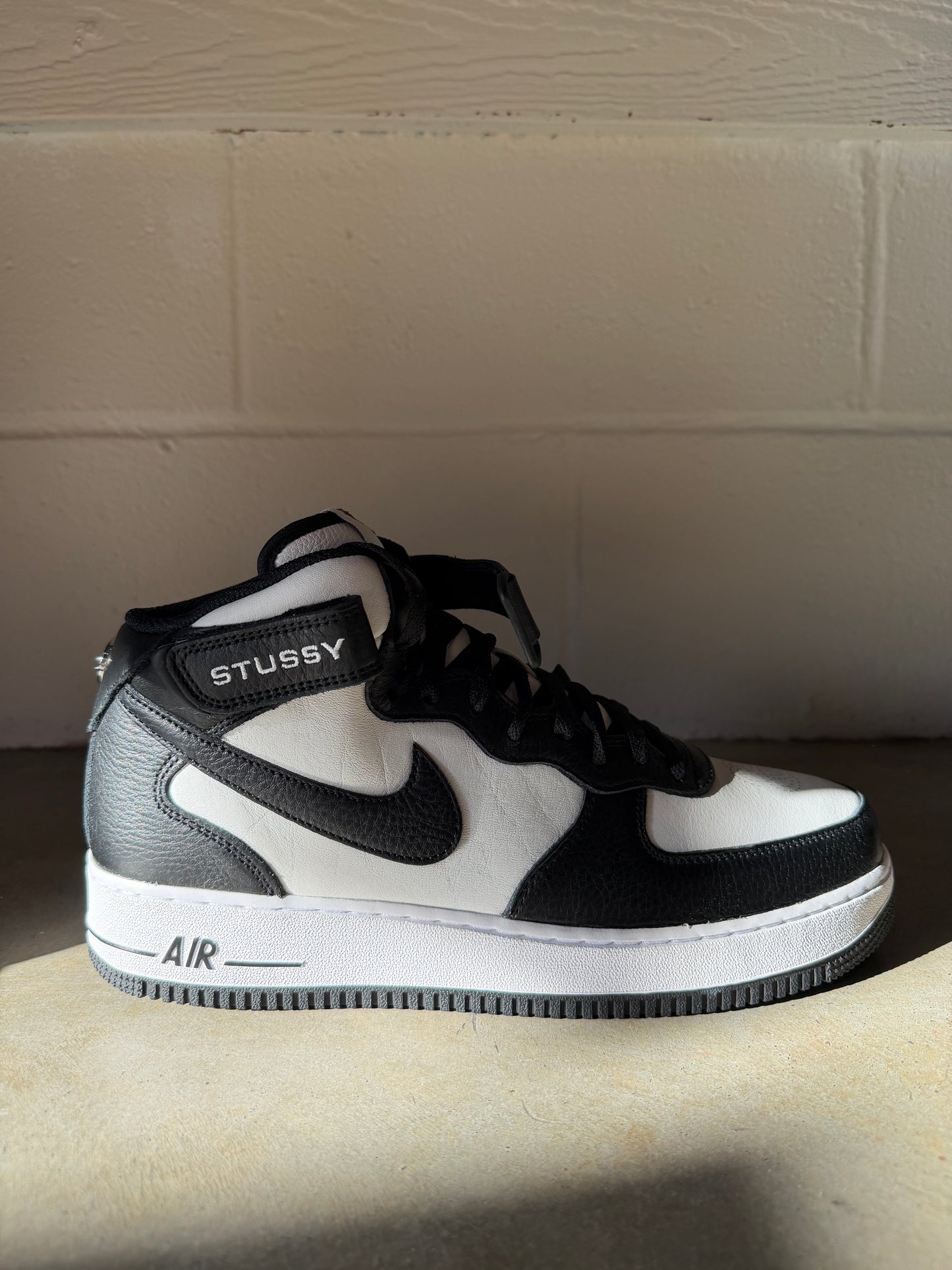 Preowned Nike Stussy Air Force One Mid Light Bone Black Sz 10.5M/12W