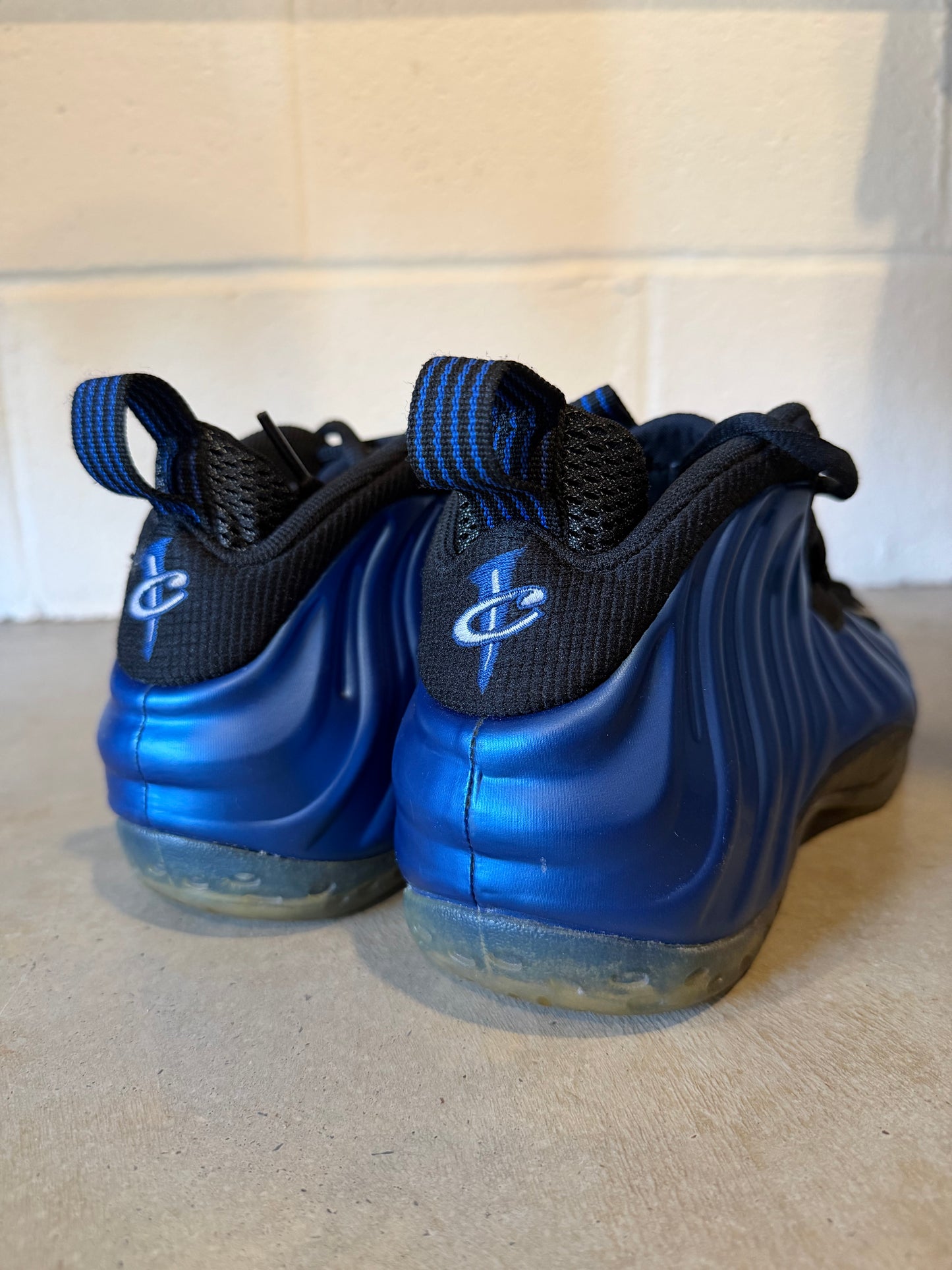 Preowned Nike Air Foamposite One Royal Blue (2011) Sz 7.5M/9W