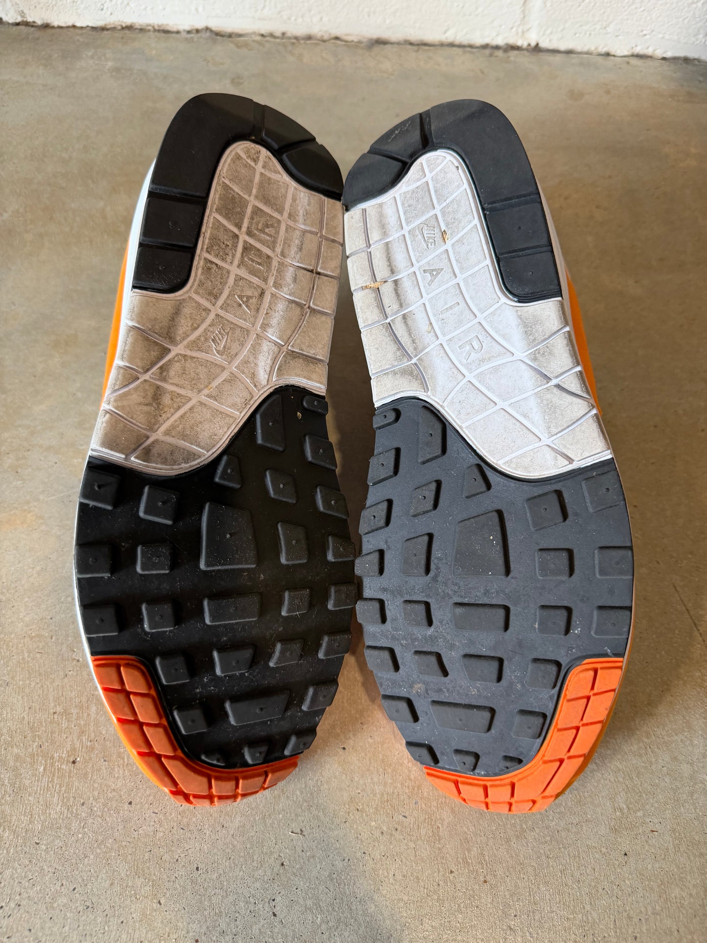 Nike Air Max 1 Anniversary Orange Sz 11.5M/13W