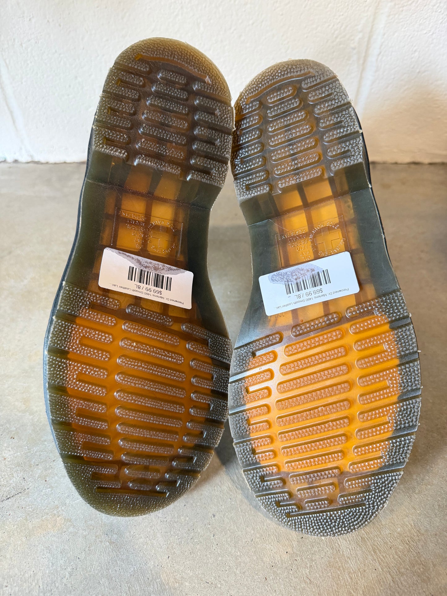 Preowned Dr. Martens 1460 Smooth Leather Lace Up White Boot Sz 8L