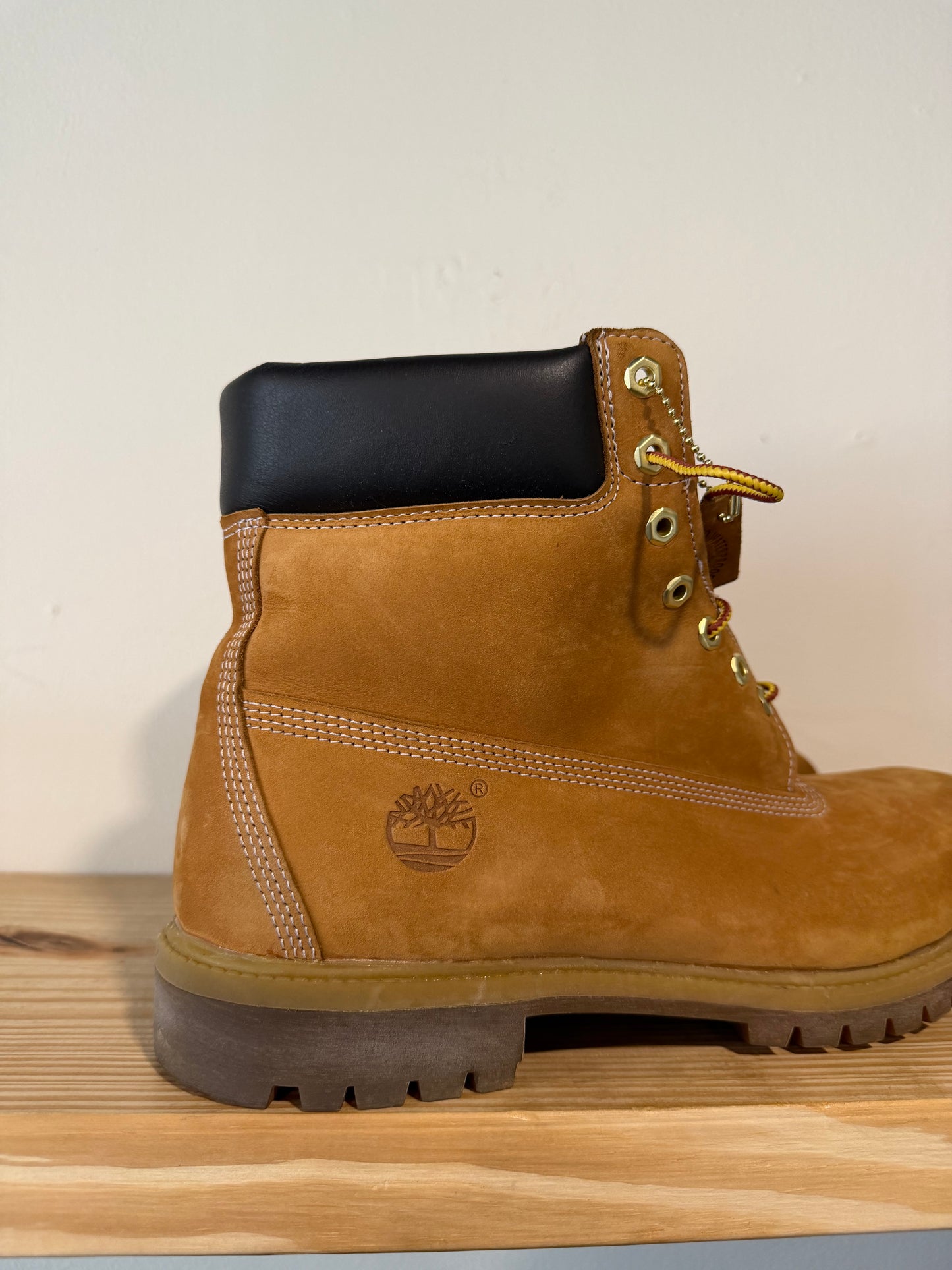 Preowned Timberland 6" Premium Waterproof Boot Wheat Sz 13M/14.5W
