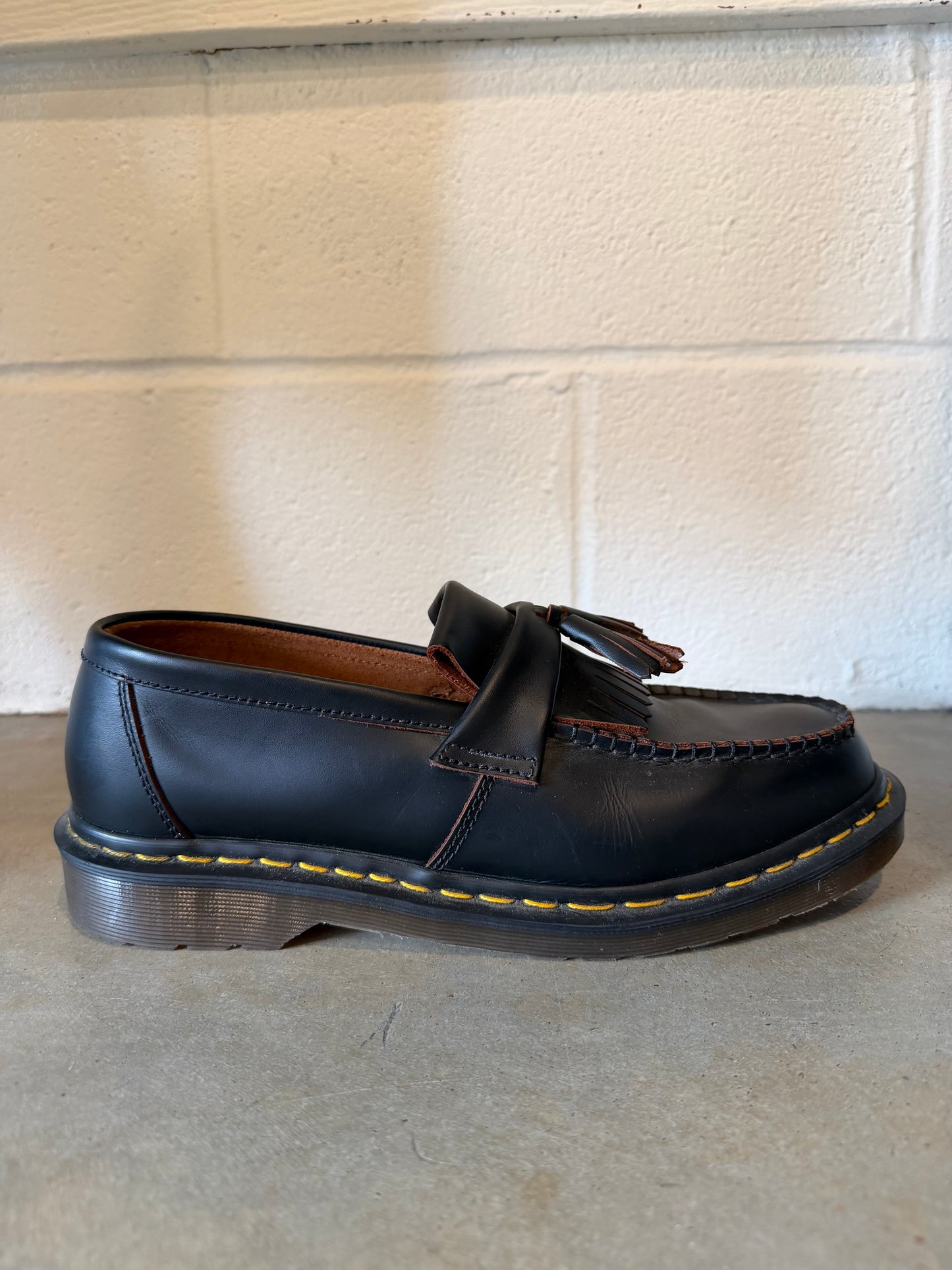 Preowned Dr. Martens Made In England Adrian Tassel Loafer Black Sz 10M/11.5W