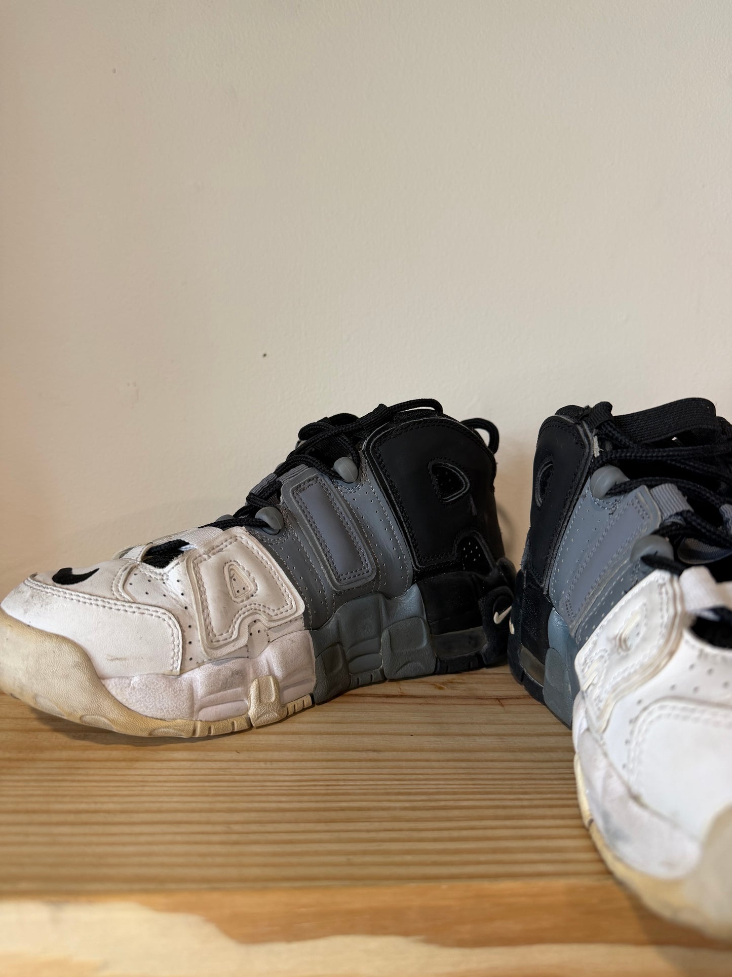 Nike Air More Uptempo Low Tri-Color Sz 6.5Y