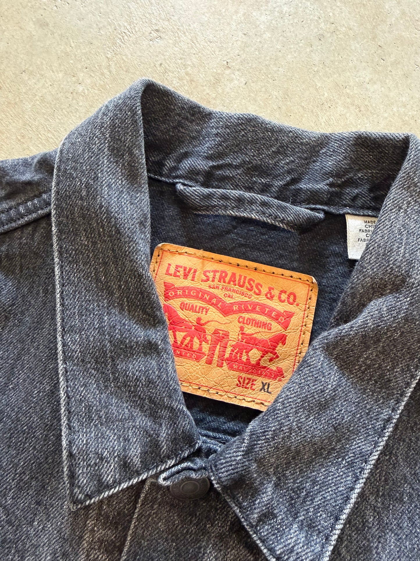 Levi’s Black Denim Jacket Sz XL