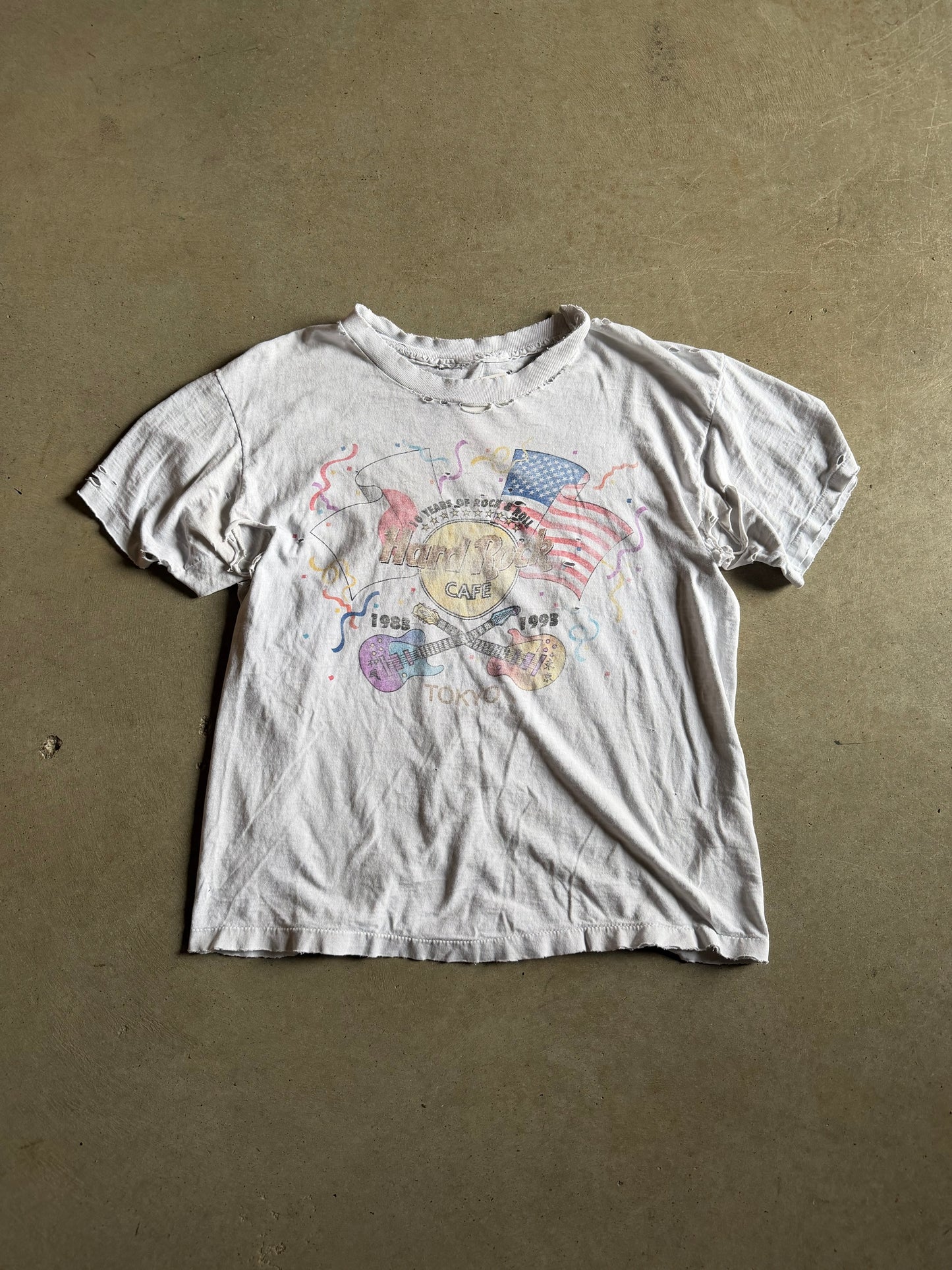 VTG Hard Rock Cafe Tokyo Thrashed Tee Sz L