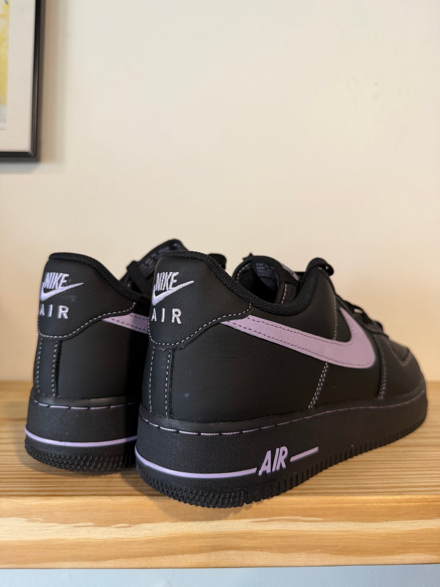 Preowned Nike Air Force 1 Low '07 LV8 Hydrangeas Black Sz 10.5M/12W