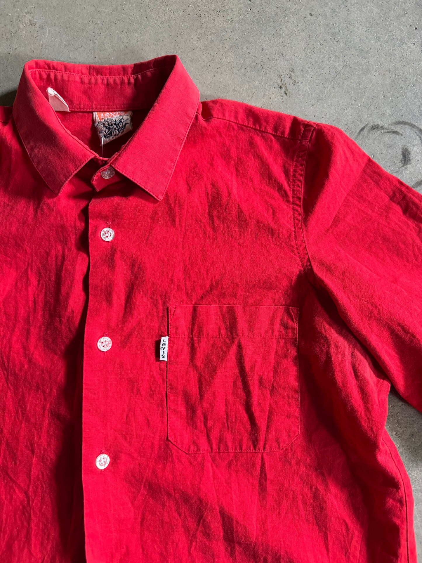 VTG Levis Red Button Shirt Sz XS/S