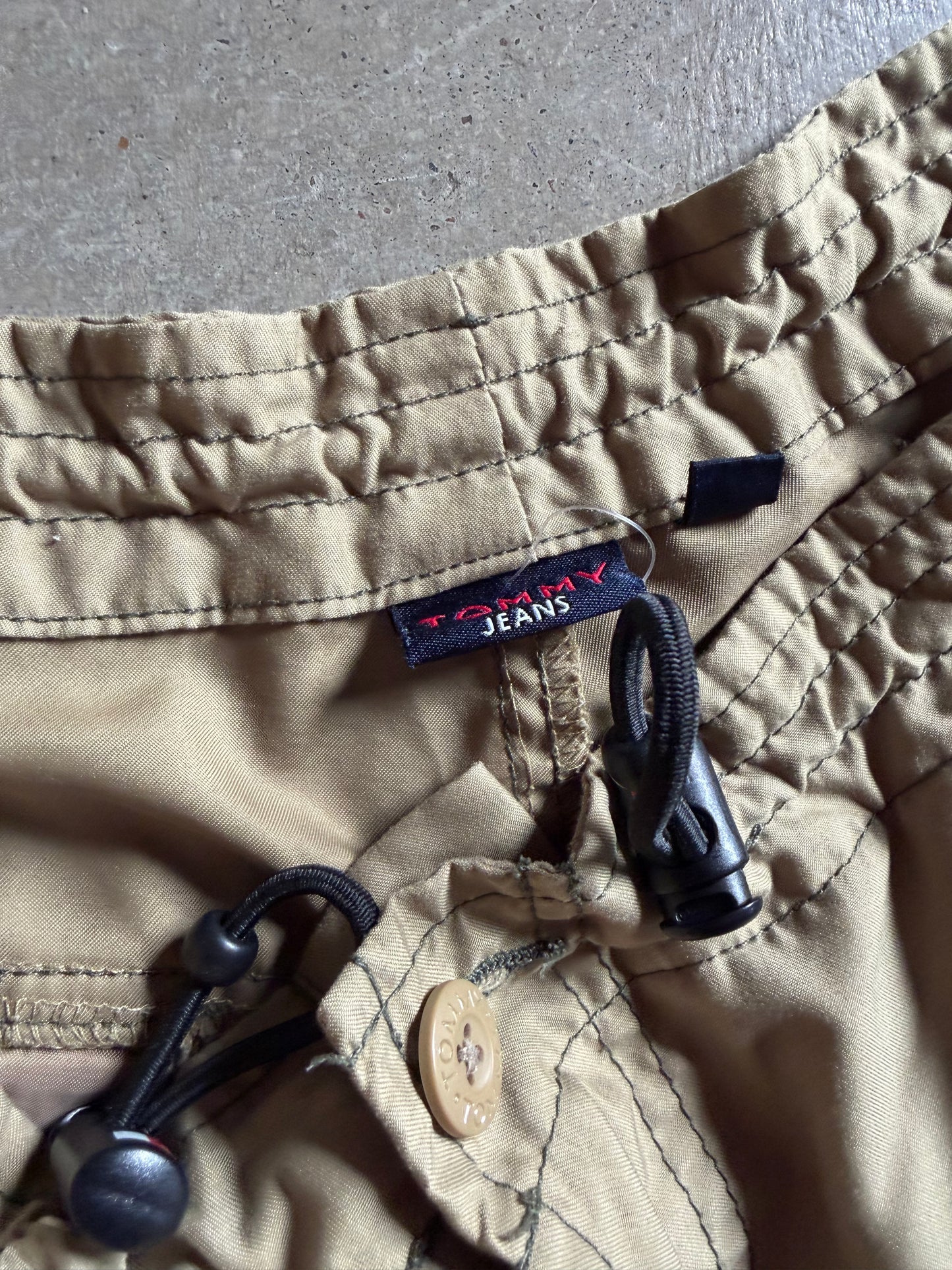 VTG Tommy Jeans Khaki Shorts Sz L