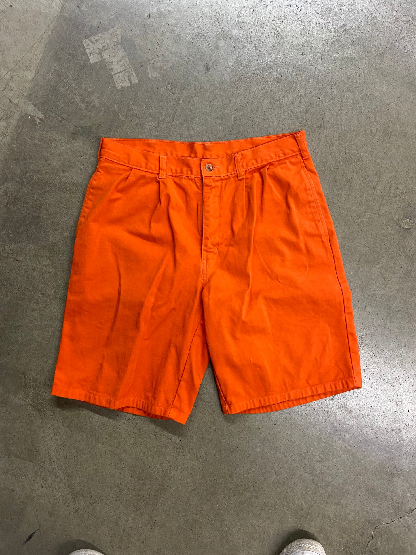 Duck Head Orange Shorts sz 32