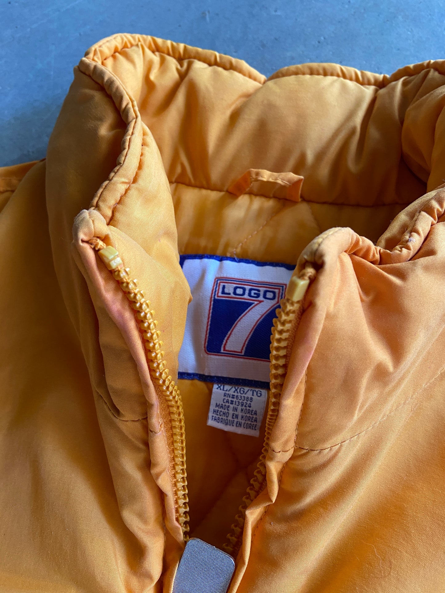 VTG Logo 7 Tennessee Vols Puffer Jacket Sz XL