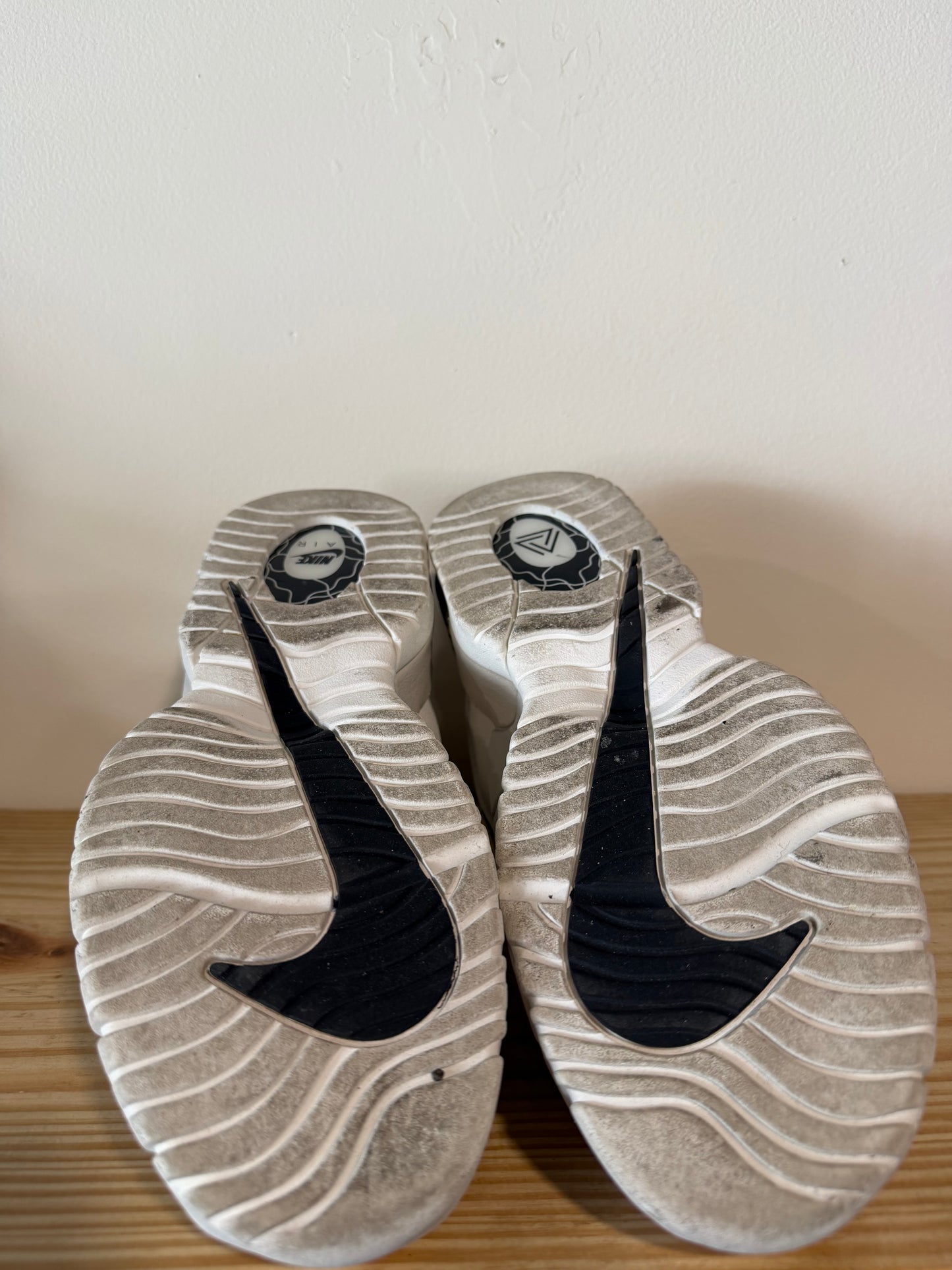 Preowned Nike Air Max Penny 1 Social Status Recess Photon Dust Sz 6.5M/8W