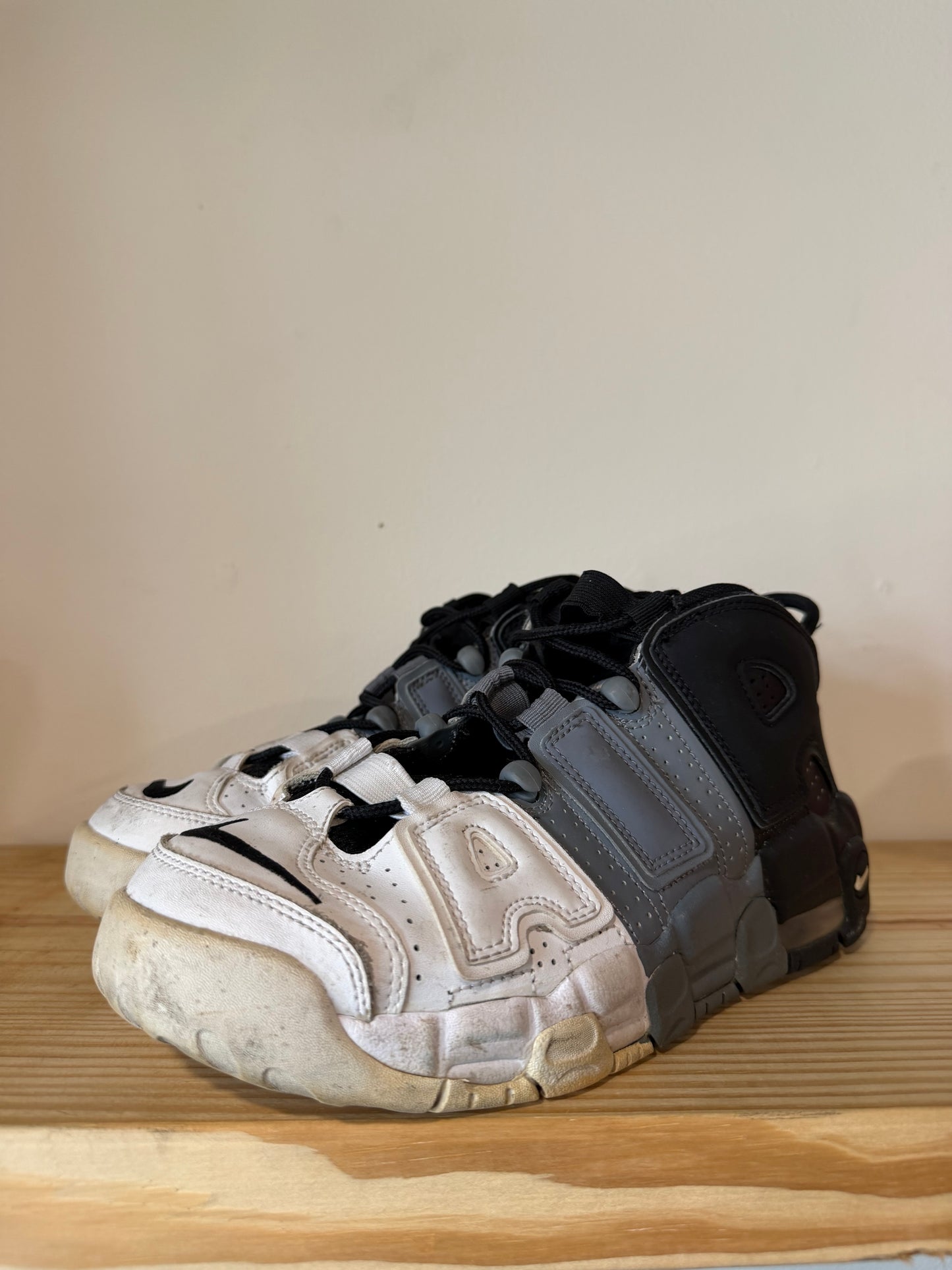 Nike Air More Uptempo Low Tri-Color Sz 6.5Y