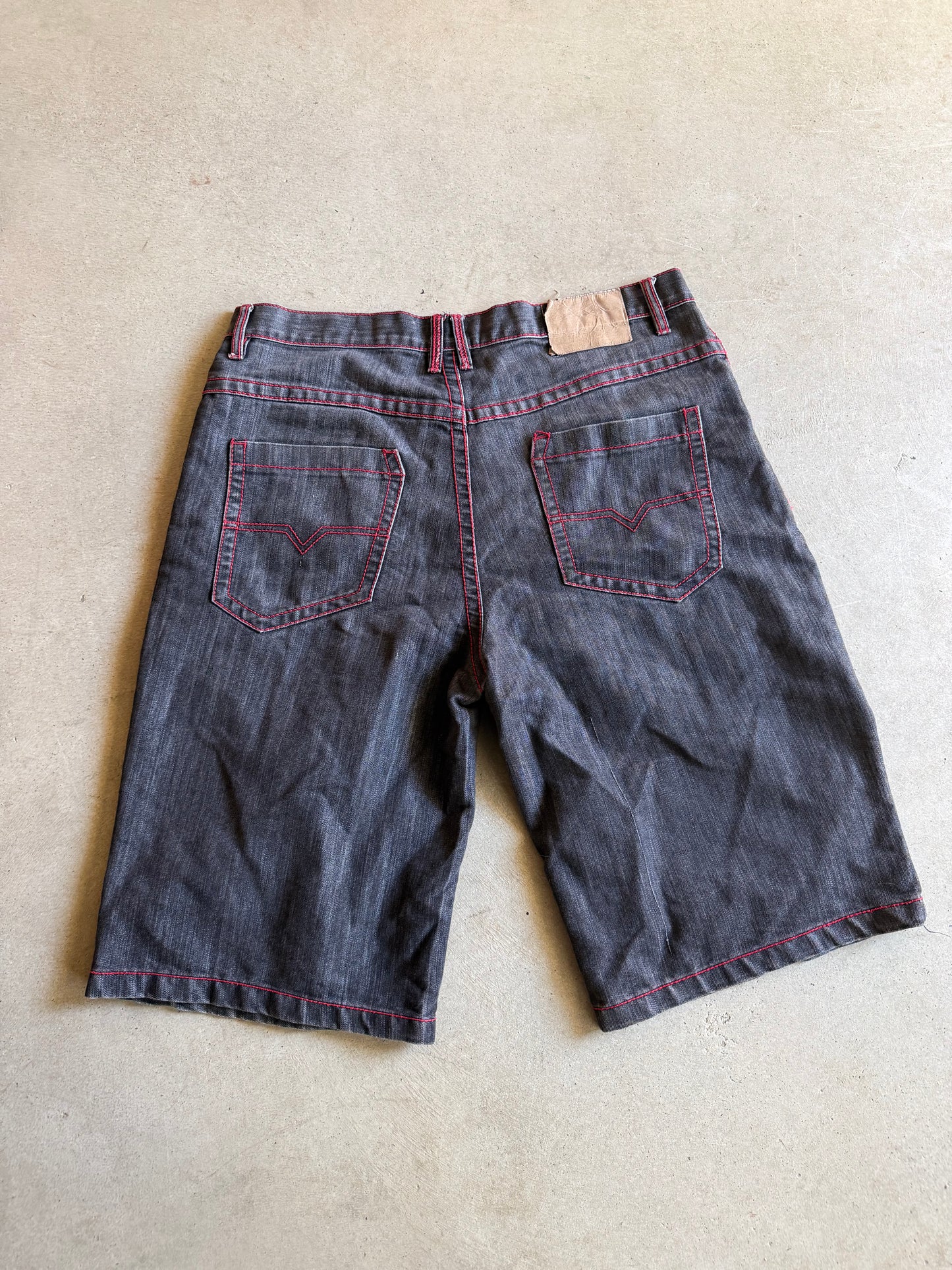 Design Lab Premium Red/Black Denim Jorts Sz 40