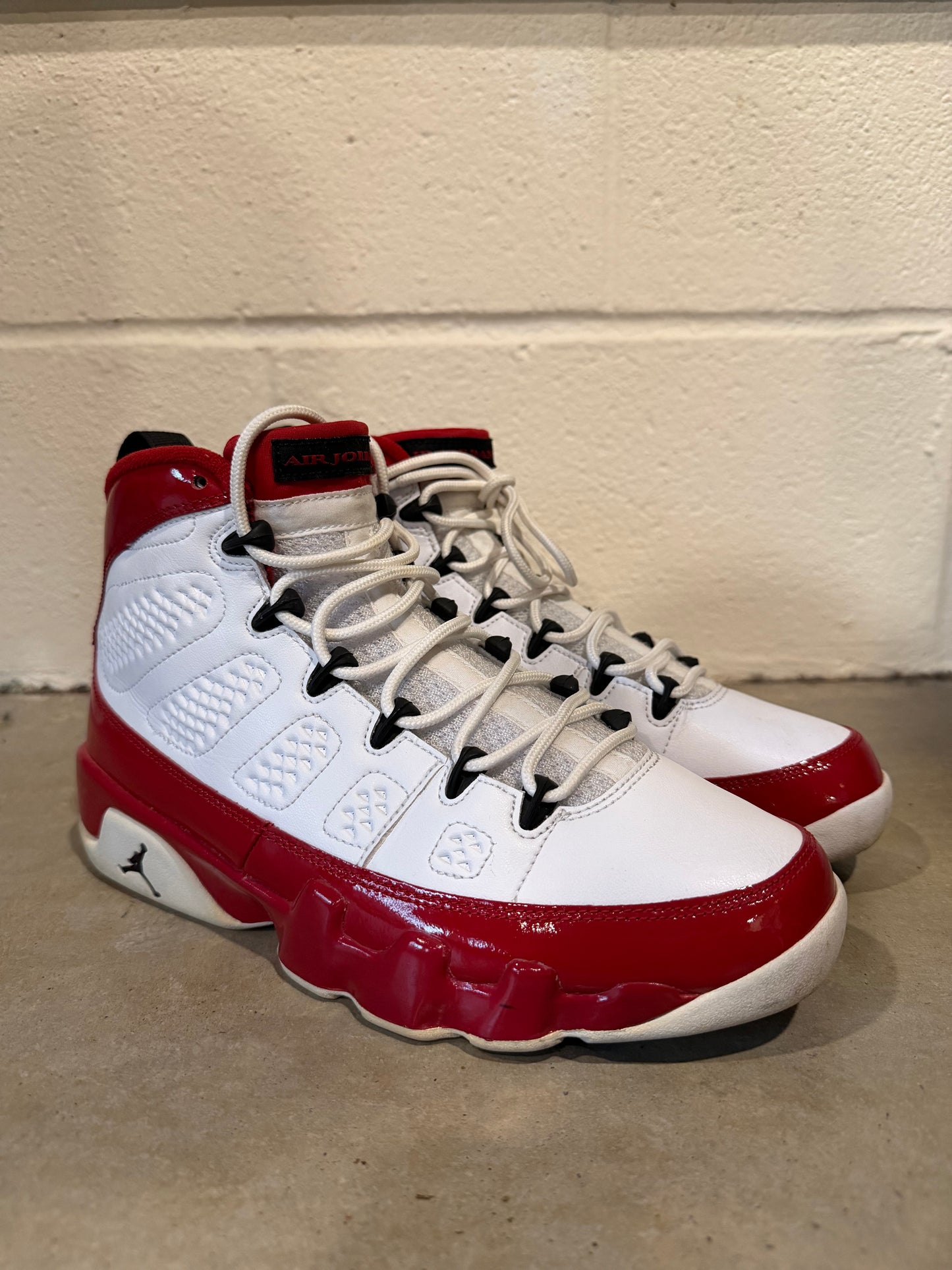 Preowned Air Jordan 9 Retro 'Gym Red' Sz 8.5M/10W