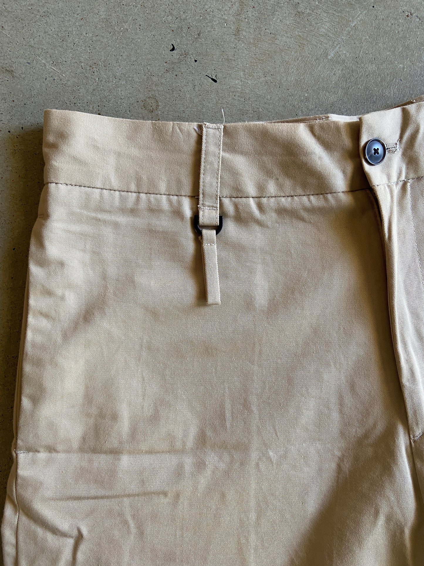 Preowned Zara Khaki Shorts Sz 34