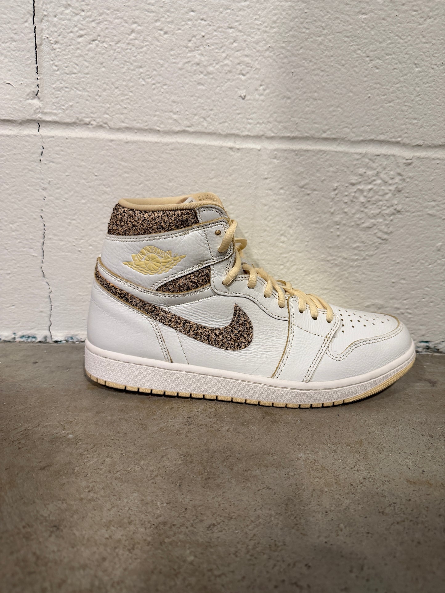 Preowned 2023 Air Jordan 1 Retro High OG Craft 'Vibrations of Naija' Sz 10.5M/12W FD8631-100
