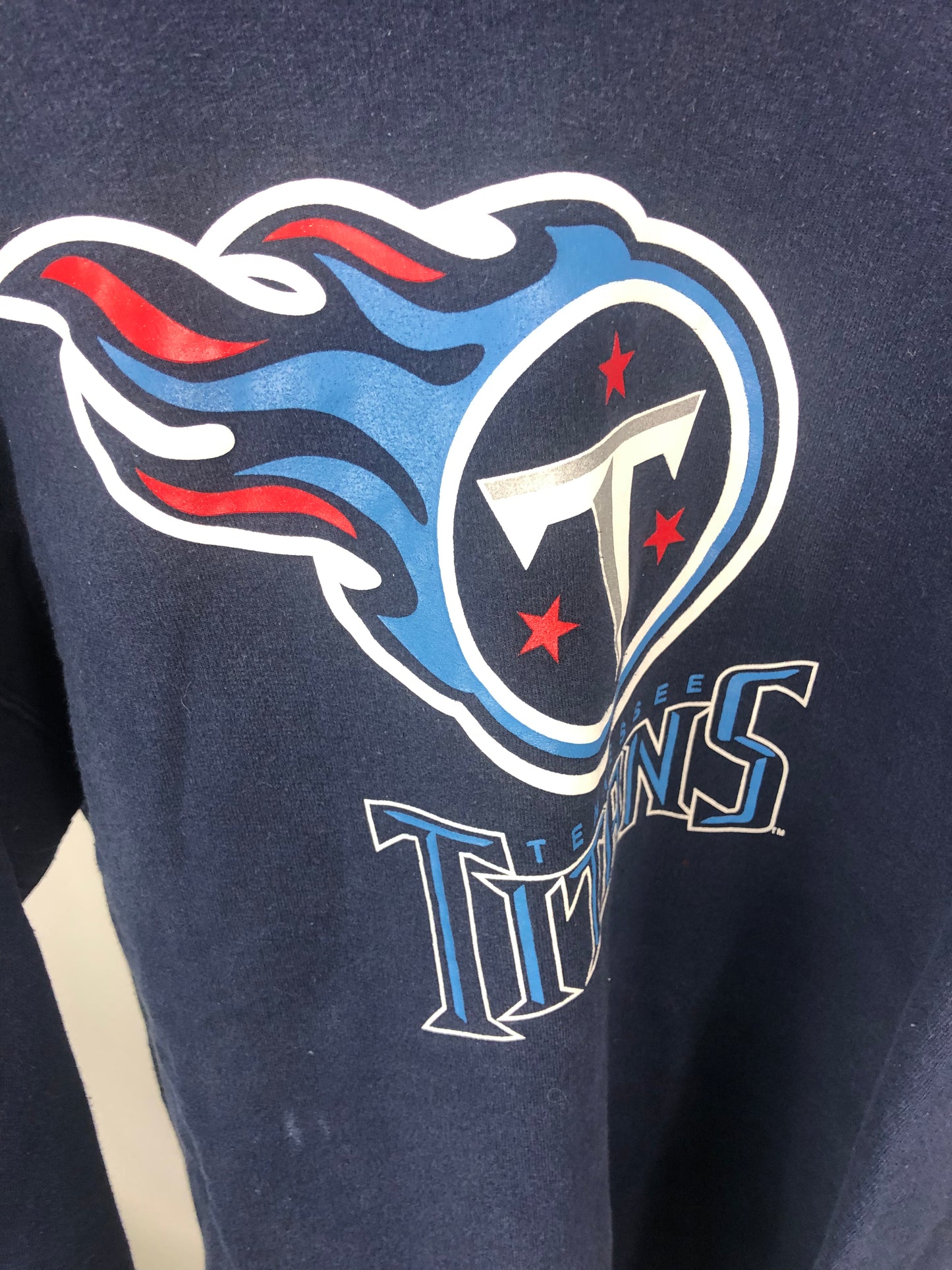 Load image into Gallery viewer, Vtg Tennessee Titans Big Logo Sweater Sz XL

