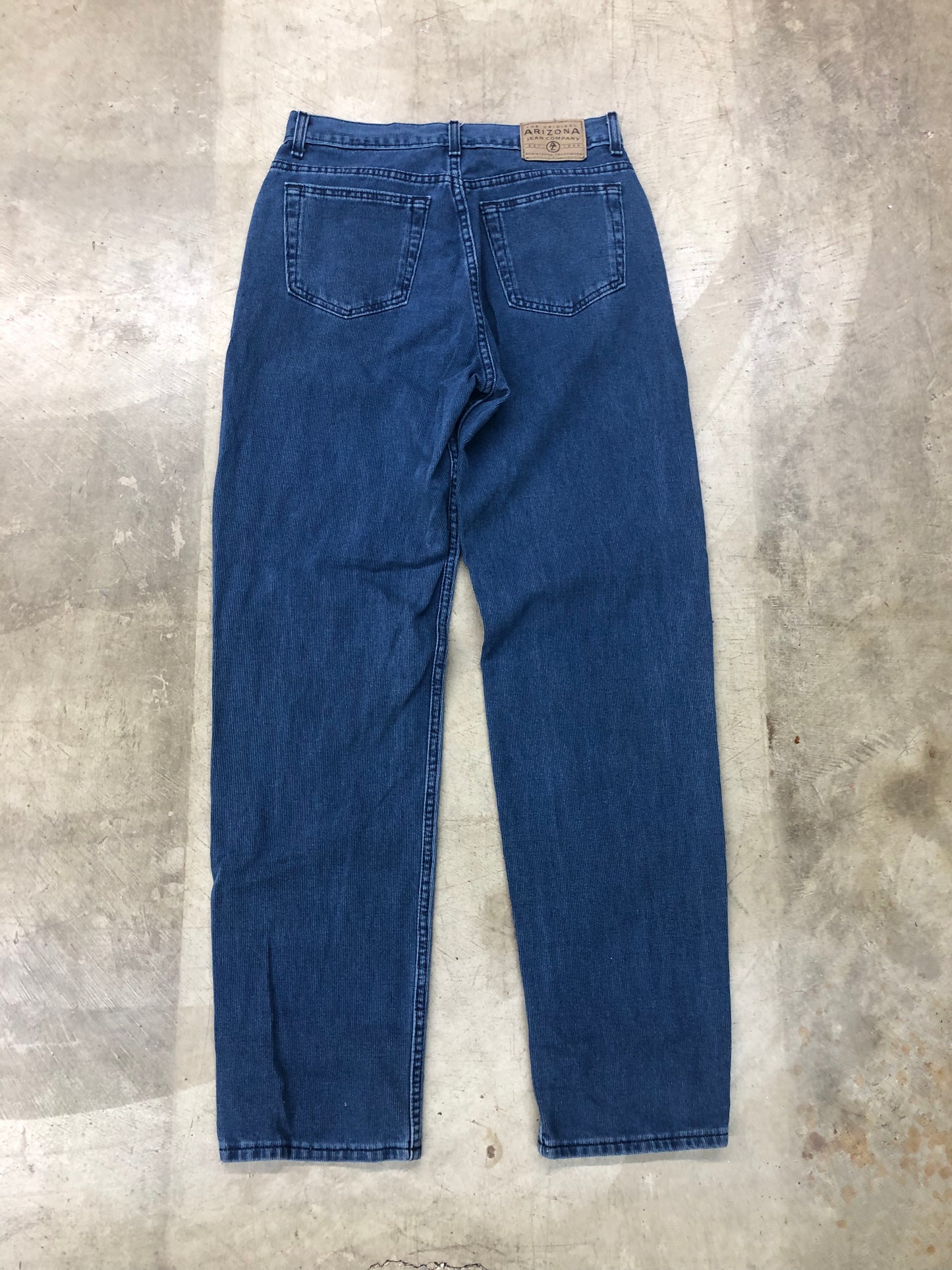 VTG Arizona Straight Leg Lined Blue Jeans Sz 30x32