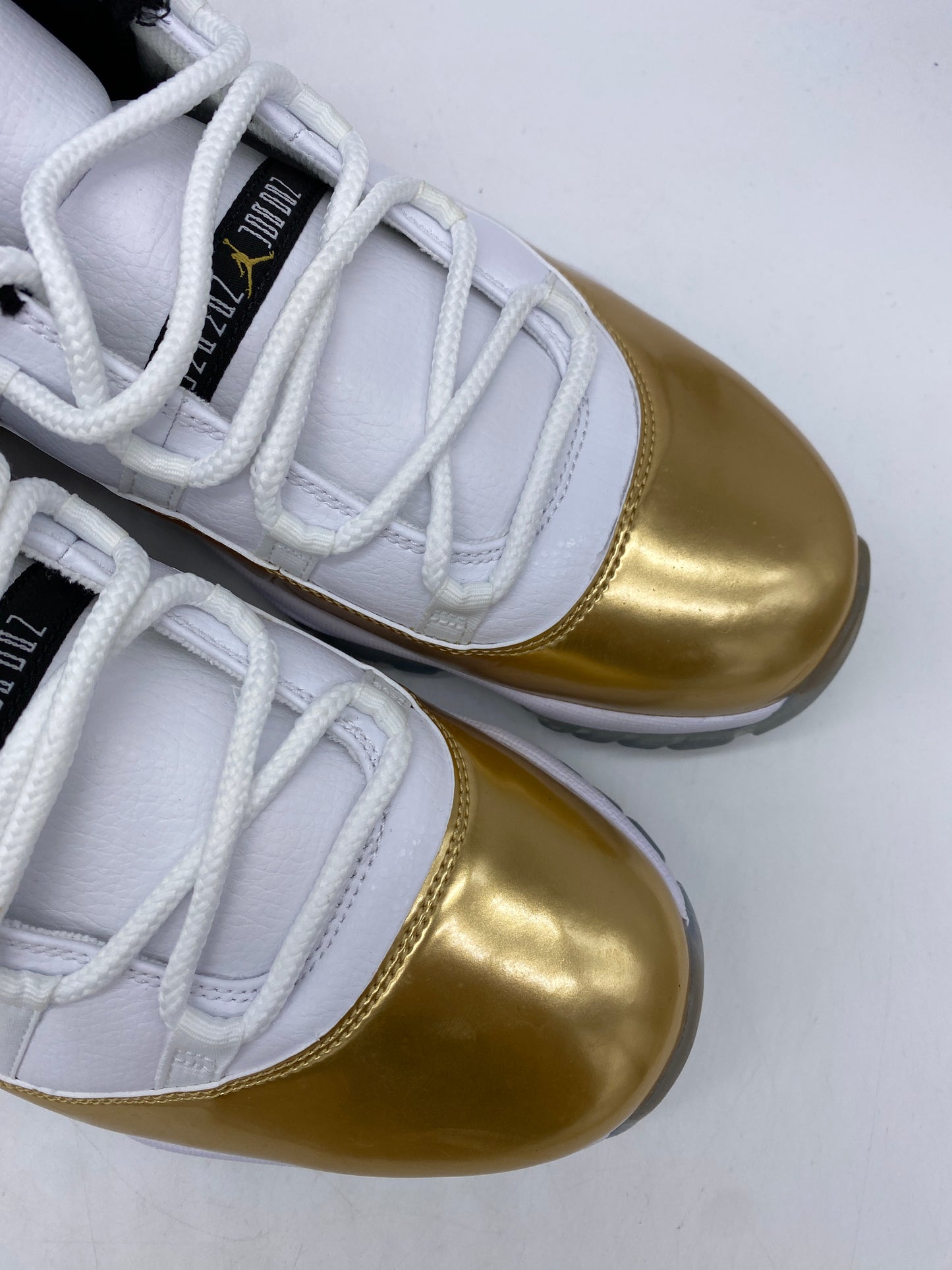 Load image into Gallery viewer, Preowned Jordan 11 Retro Low Closing Ceremony Sz 13M/14.5W
