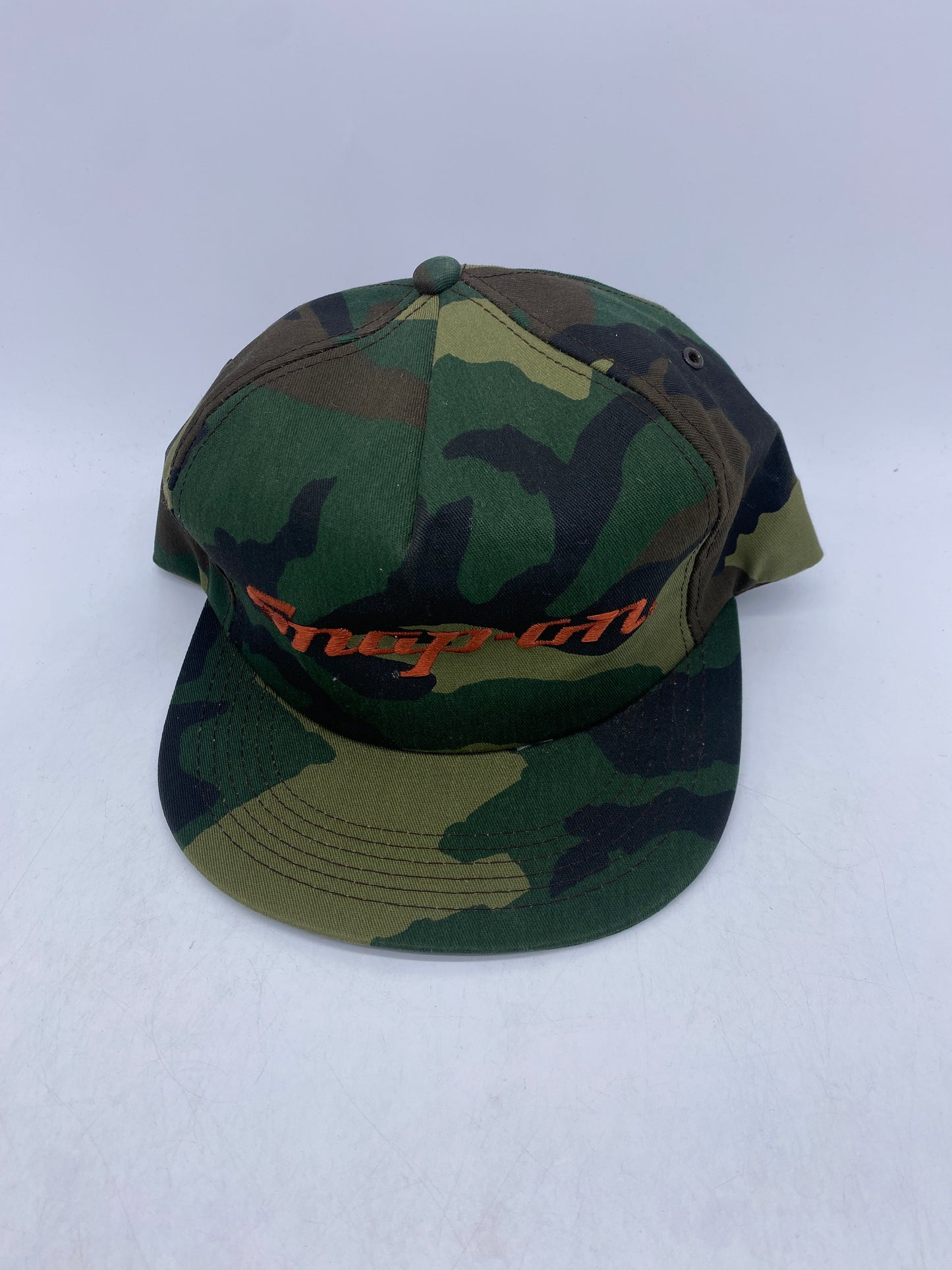 Load image into Gallery viewer, Camo Snap-On Hat
