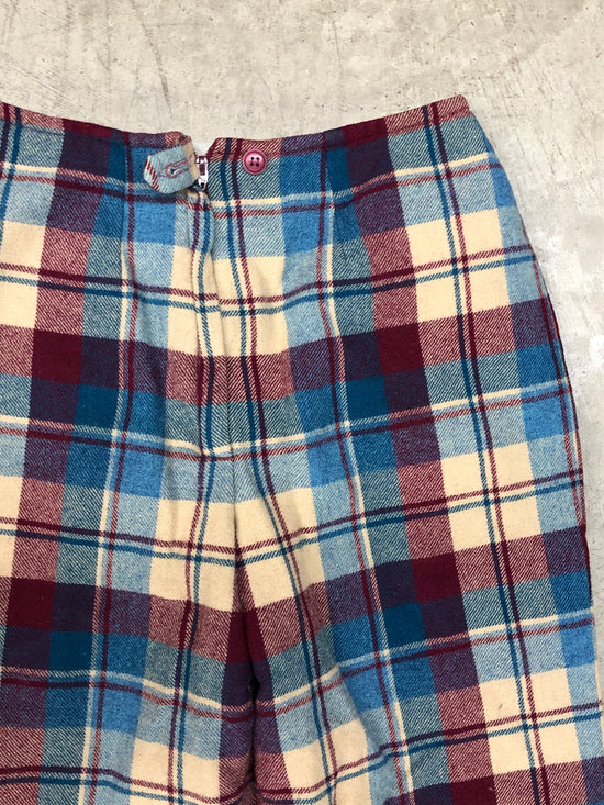 Load image into Gallery viewer, VTG Wmn&amp;#39;s Pendleton Wool Plaid Pants Sz 24x27
