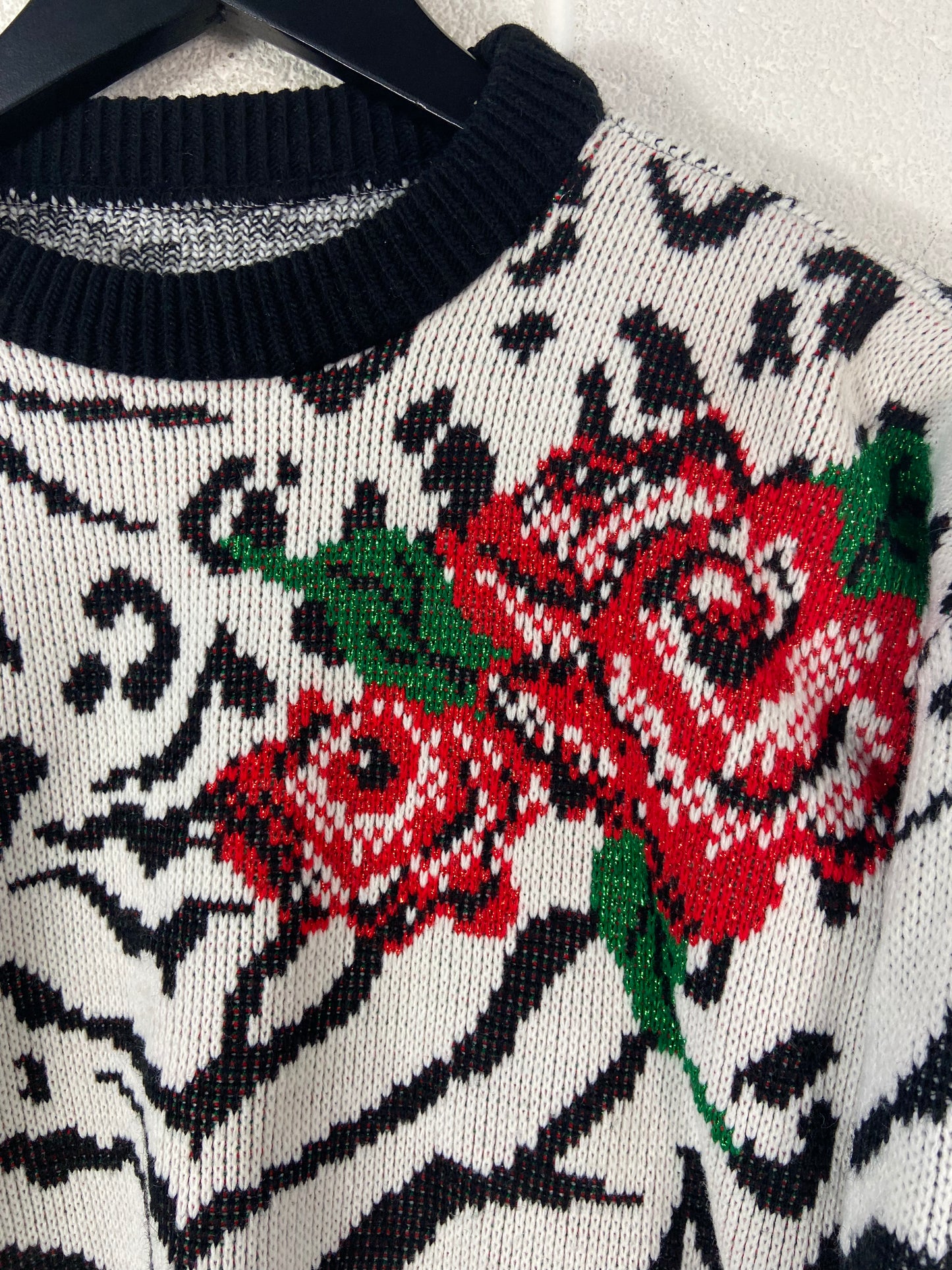 VTG Wmns Christmas Rose Zebra Sweater Sz M