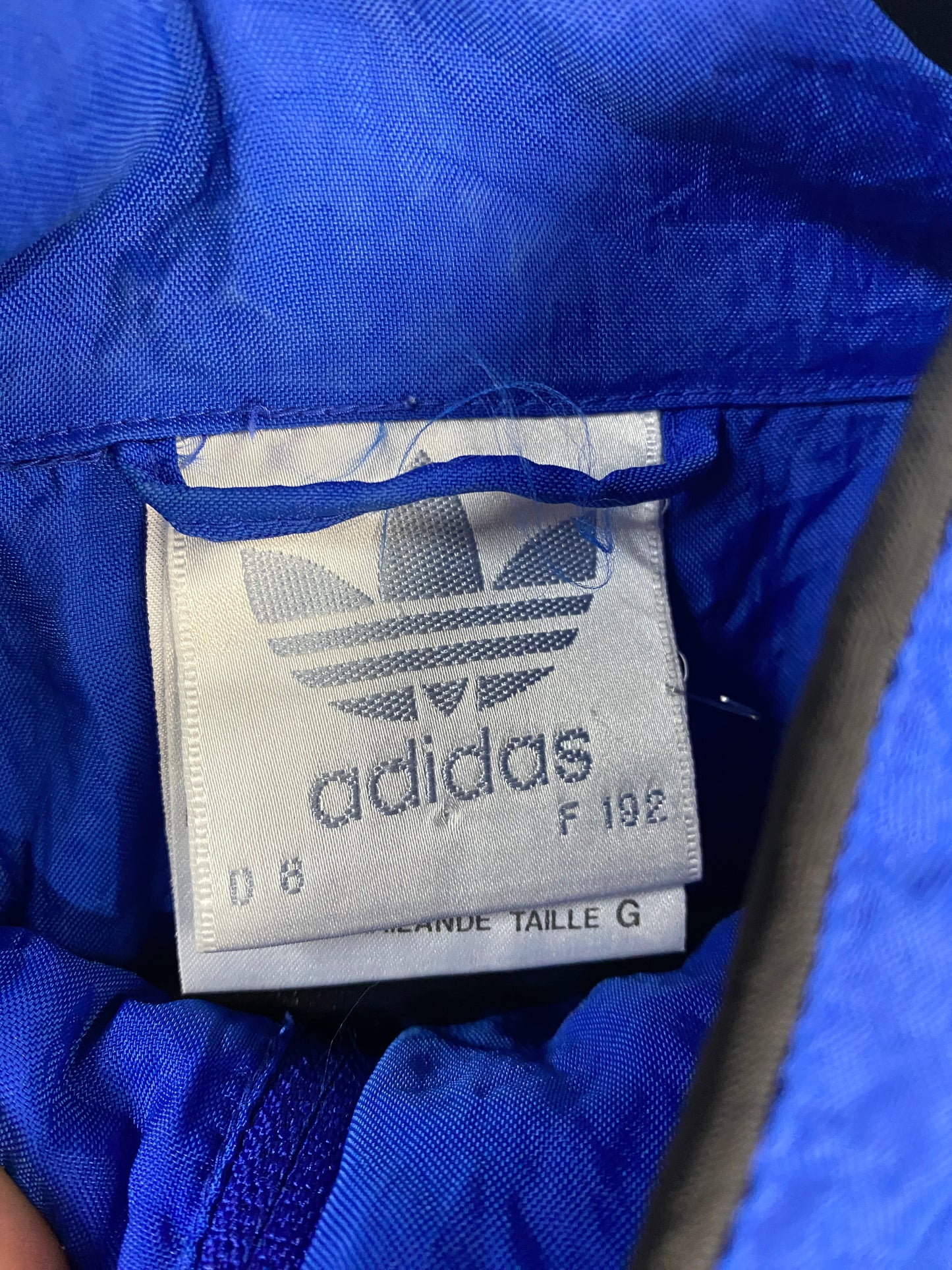Load image into Gallery viewer, VTG Adidas Track Jacket Sz L
