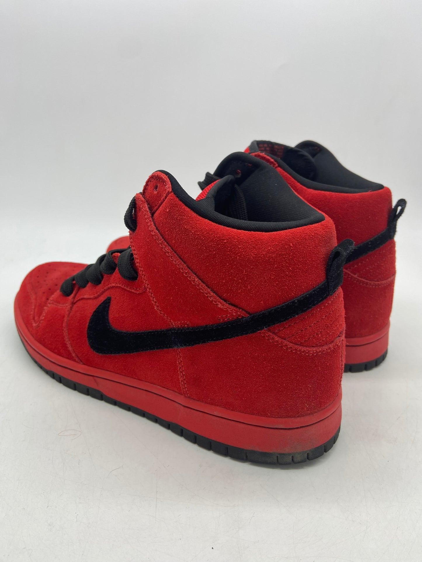 2011 Preowned Nike SB Dunk High Red Devil Sz 9M/10.5W (305050-600)