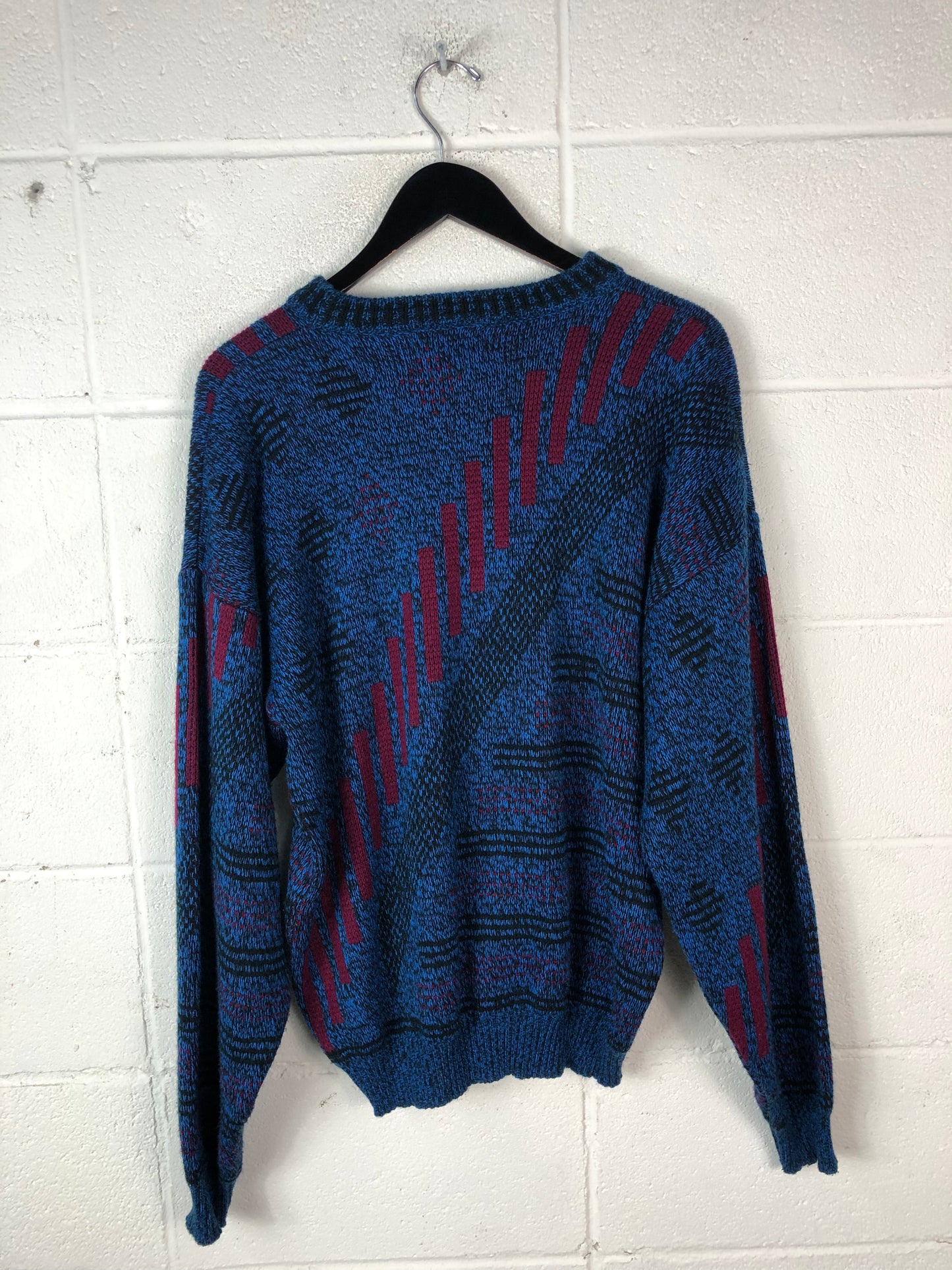 Load image into Gallery viewer, VTG Le Tigre Red/Blue Pullover Sweater Sz XL
