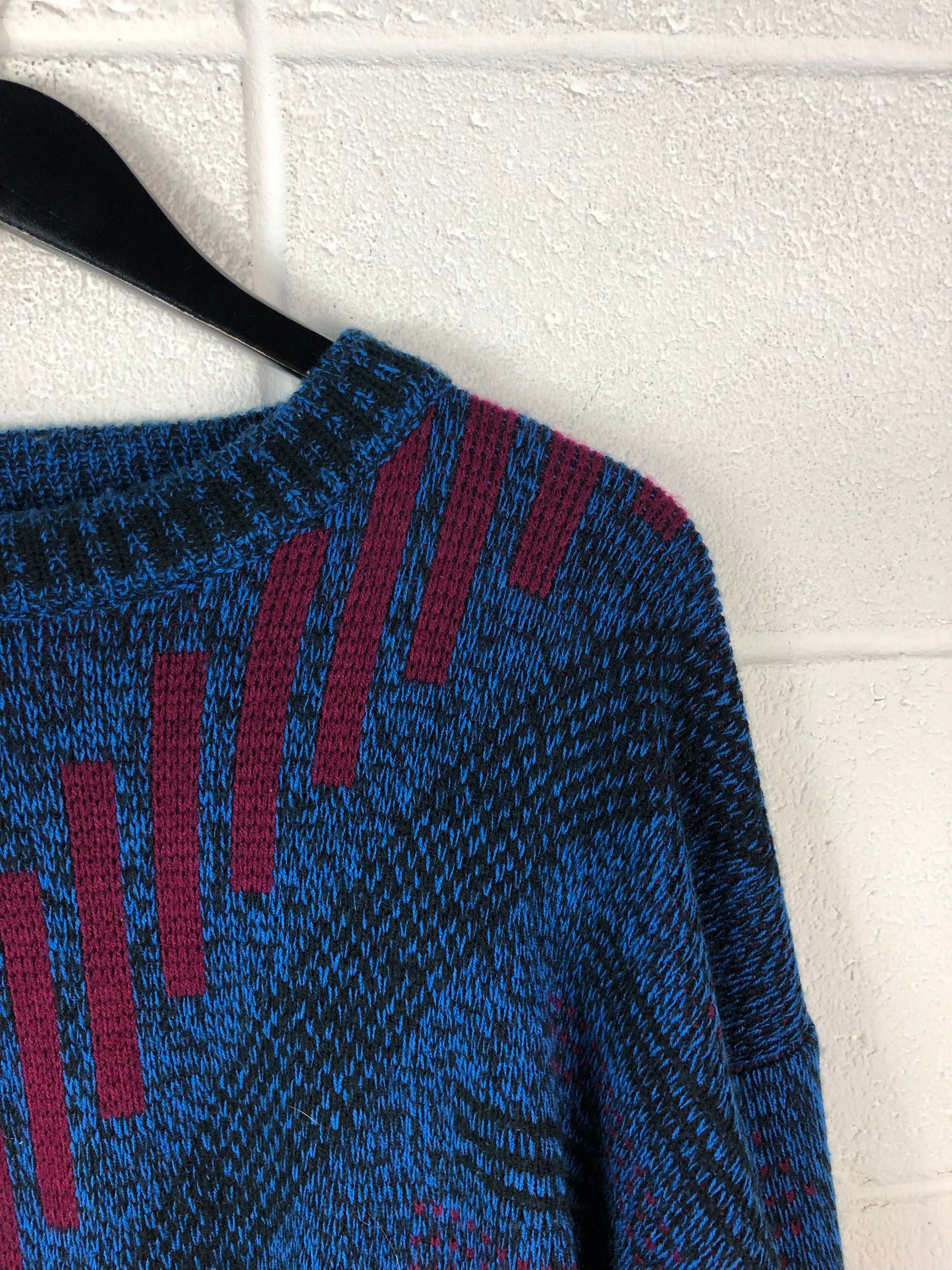 Load image into Gallery viewer, VTG Le Tigre Red/Blue Pullover Sweater Sz XL
