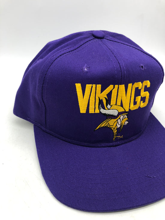 Load image into Gallery viewer, VTG Minnesota Vikings New Era Snapback
