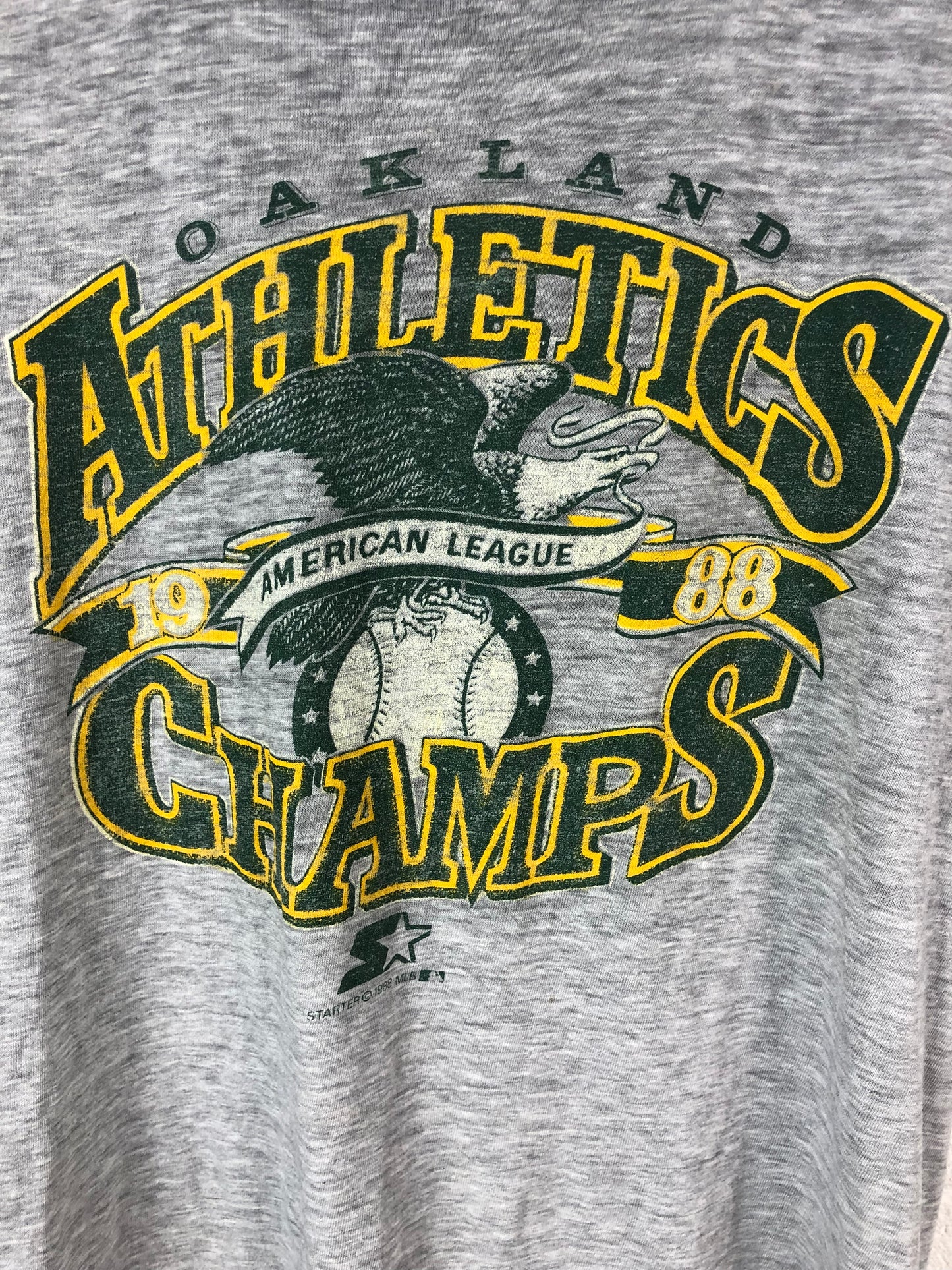 Load image into Gallery viewer, VTG 98&amp;#39; Oakland Athletics Champs Tee Sz S/M
