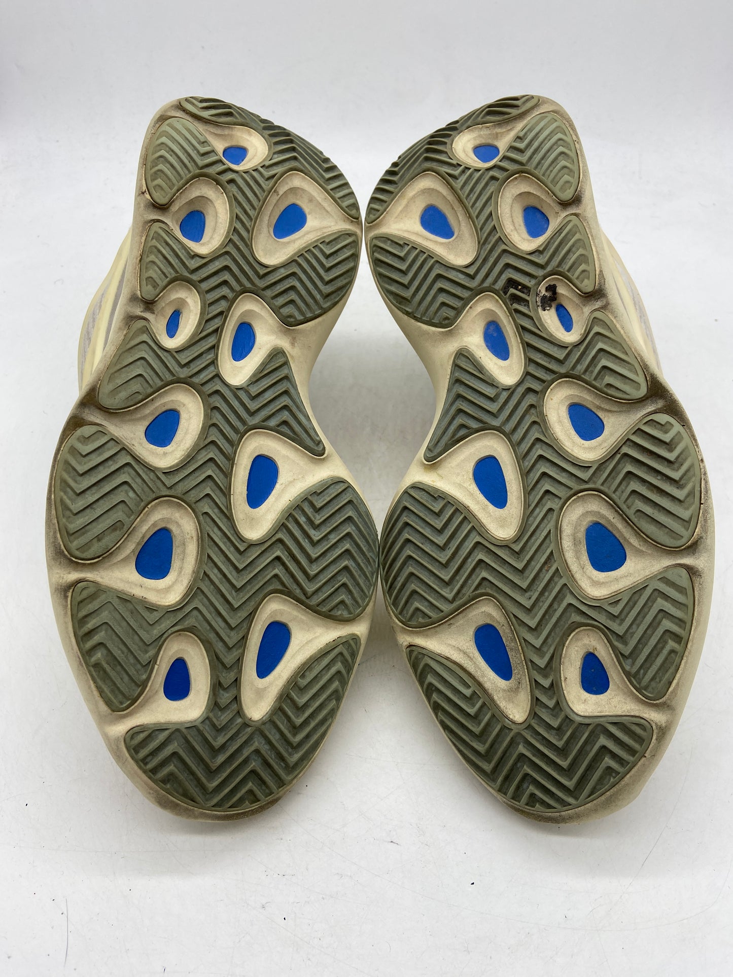 Preowned adidas Yeezy 700 V3 Azael Sz 9.5M/11W