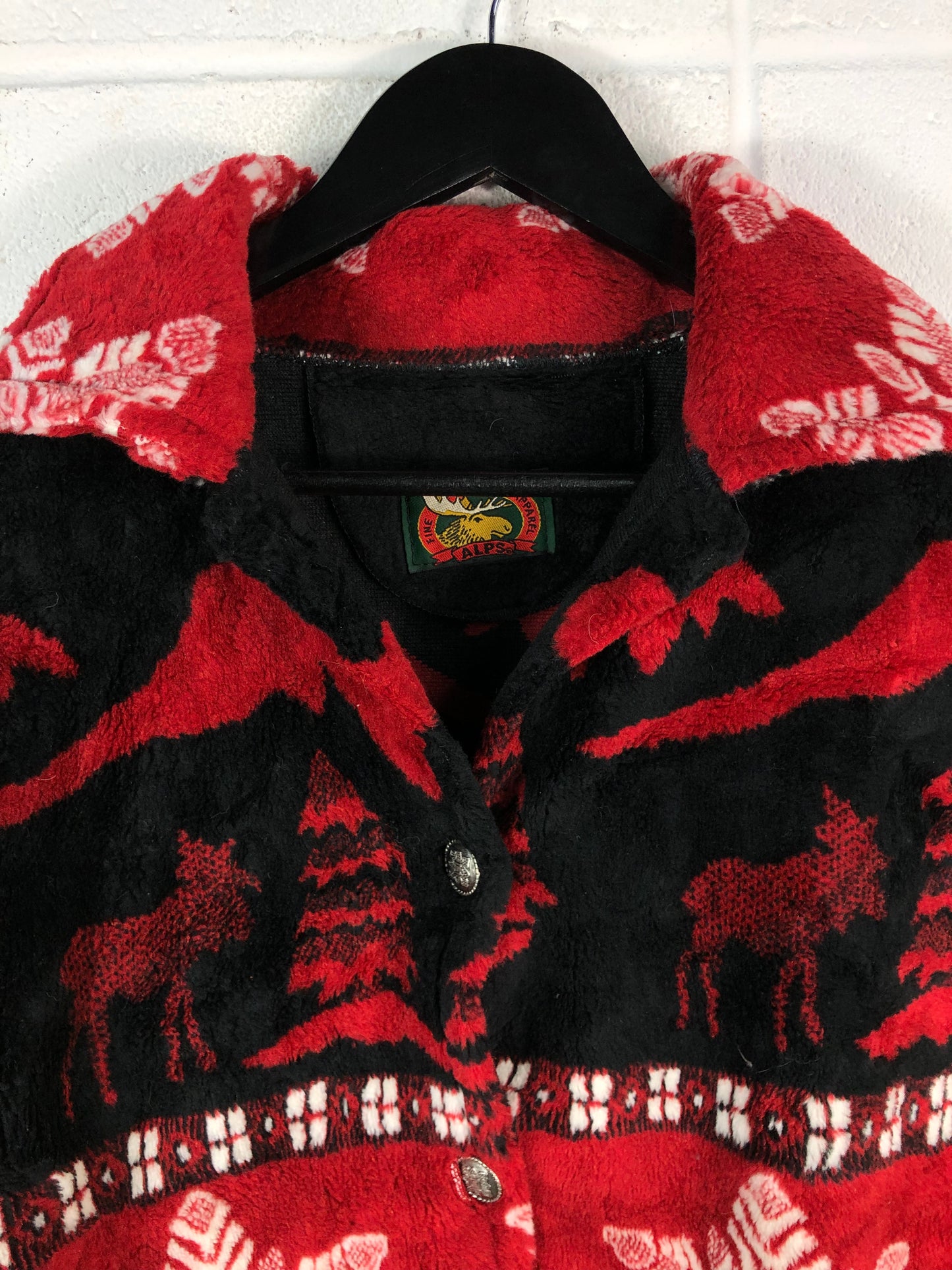 VTG Wmn's Red Winter Alps Fleece Button Up Jacket Sz L