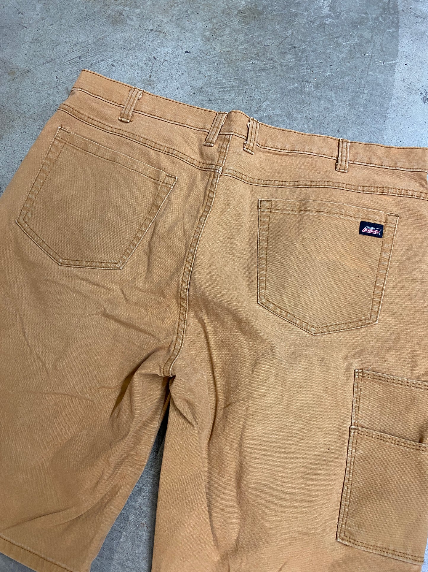 Dickies Tan Shorts Sz 40