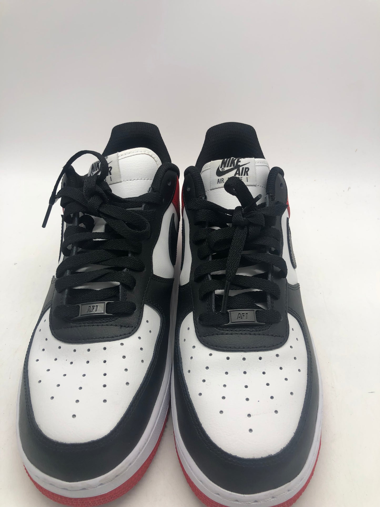 Load image into Gallery viewer, Preowned Nike Air Force 1 Nike ID DOA Black Toe Sz 11M/12.5W
