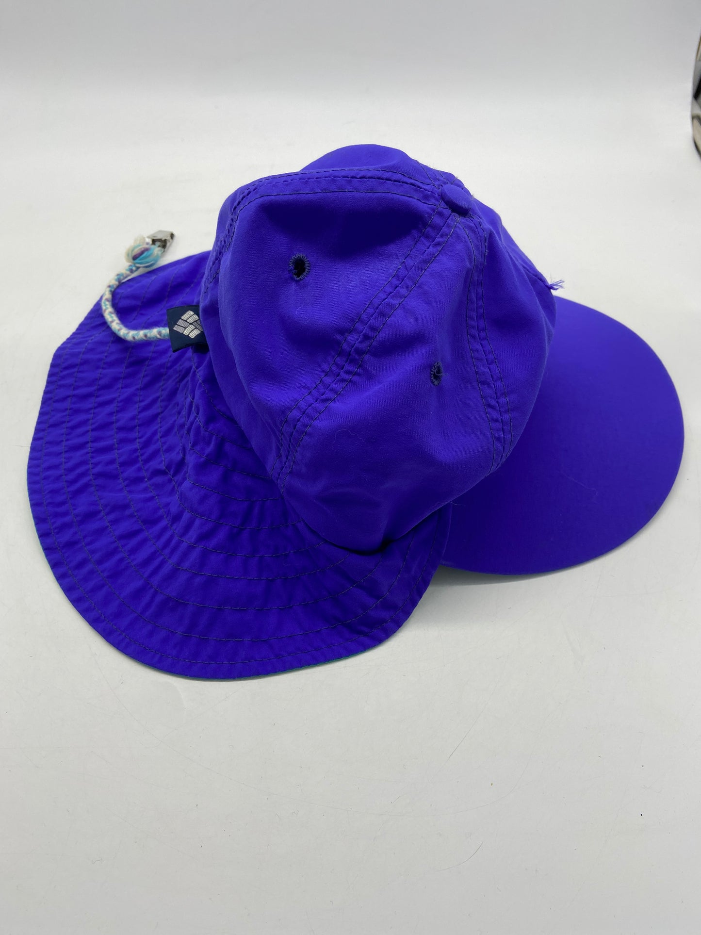 Load image into Gallery viewer, Columbia Neck Flap Blue Hat
