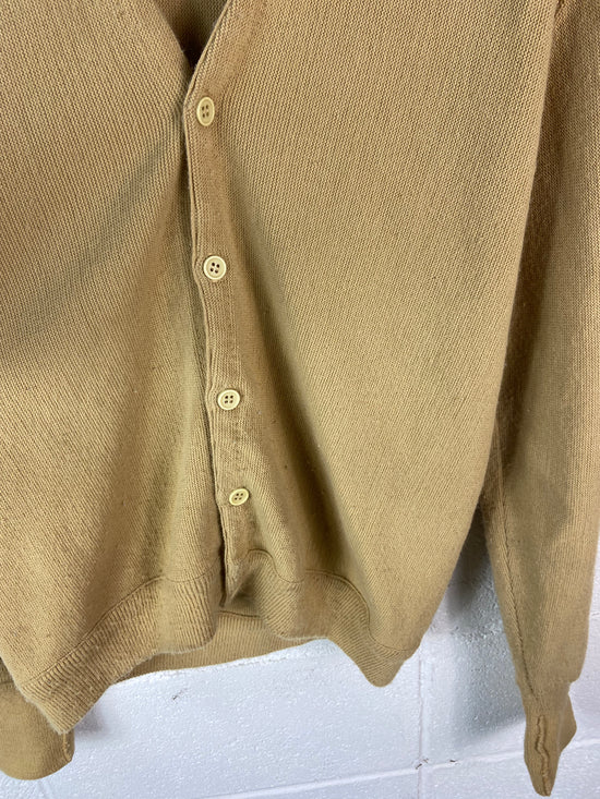 Load image into Gallery viewer, Vtg Tan Knit Cardigan Sz M
