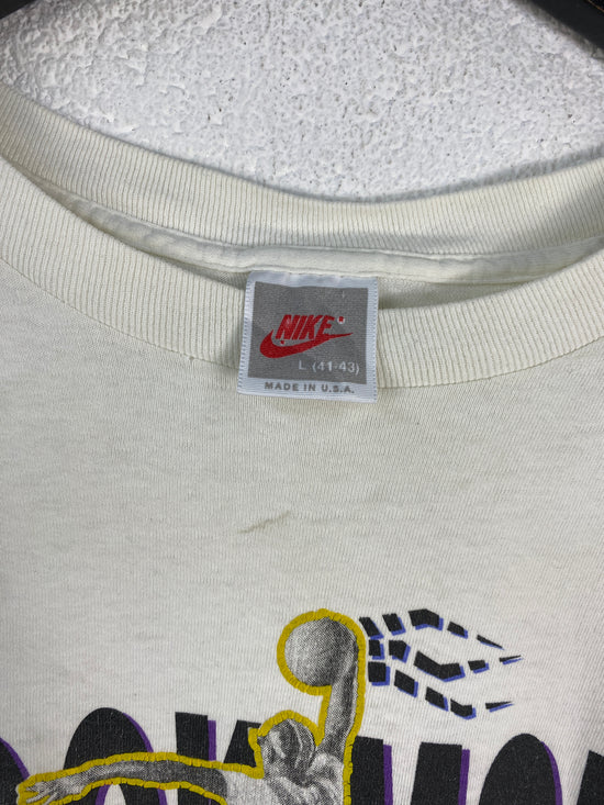 Load image into Gallery viewer, VTG Nike Air &amp;quot;Look Mom I Can Fly&amp;quot; Tee Sz L
