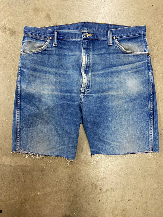 VTG Wrangler Blue Jean Shorts Sz 38x32
