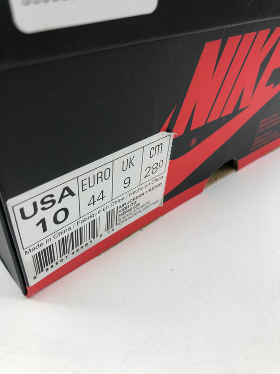 Load image into Gallery viewer, Preowned Jordan 1 Retro Top 3 Sz 10M/11.5W

