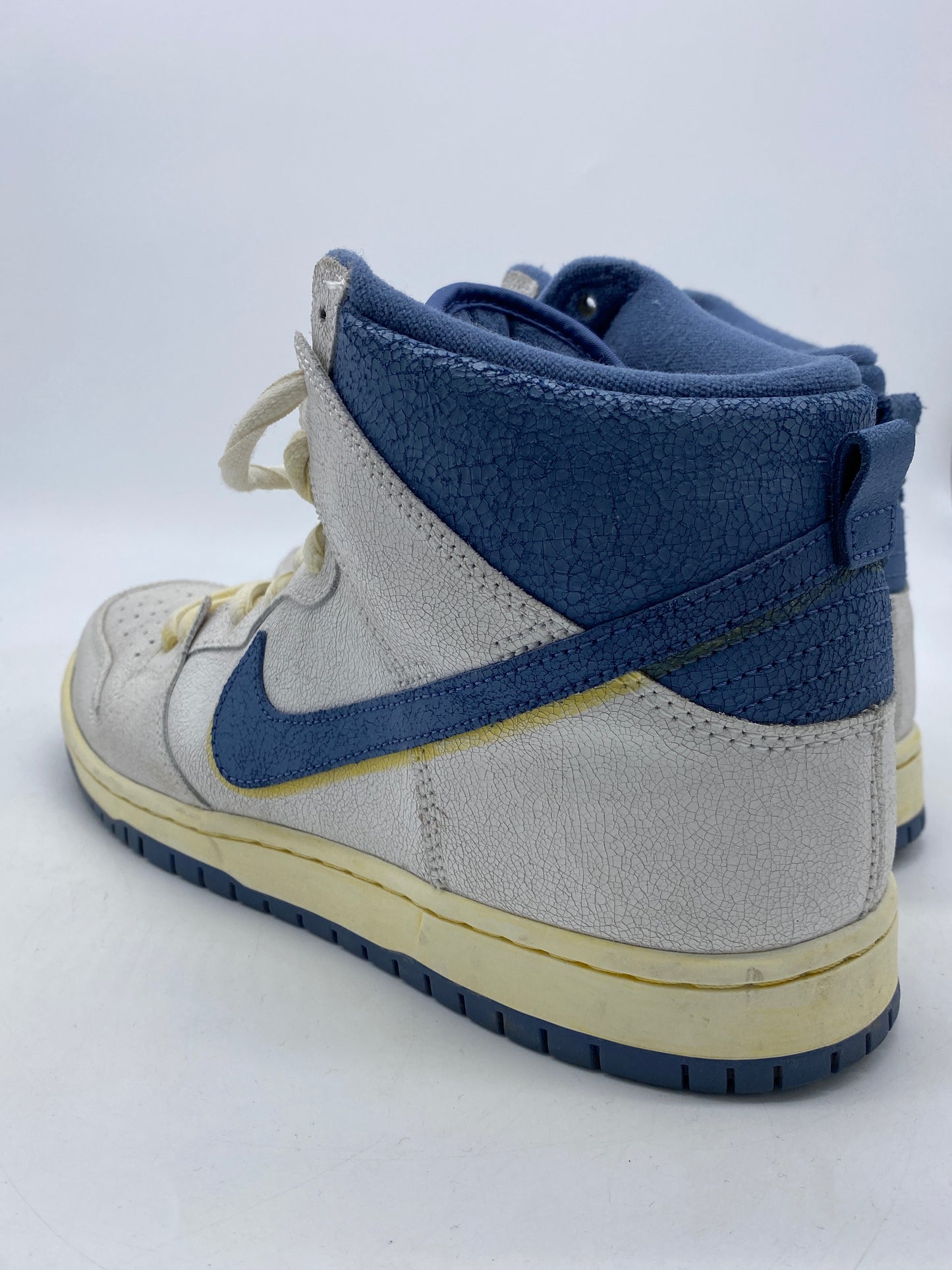 Load image into Gallery viewer, Pre-Owned &amp;quot;Lost At Sea&amp;quot; Nike SB Dunk High Sz 11
