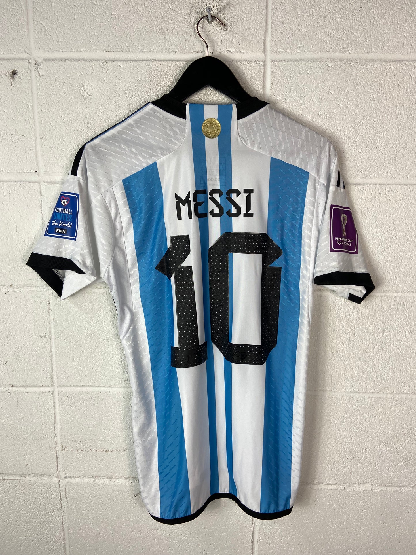 Adidas Lionel Messi Argentina Authentic 22/23 Winners Home Soccer Jersey Sz L